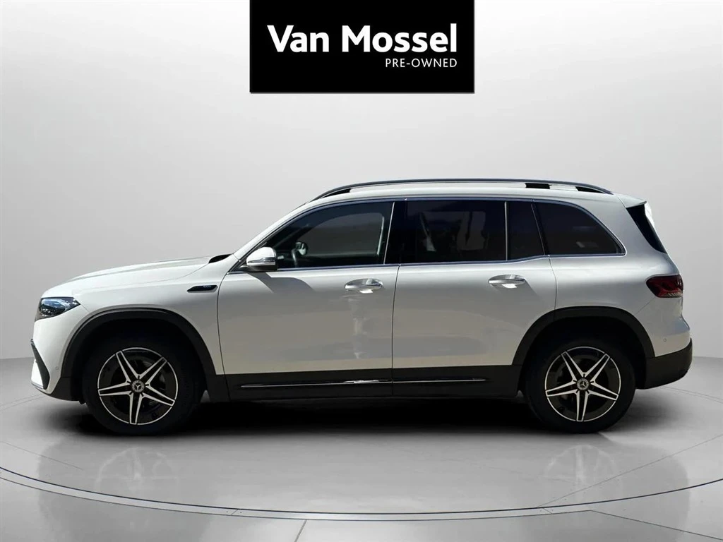 Mercedes-Benz-EQB-image-2