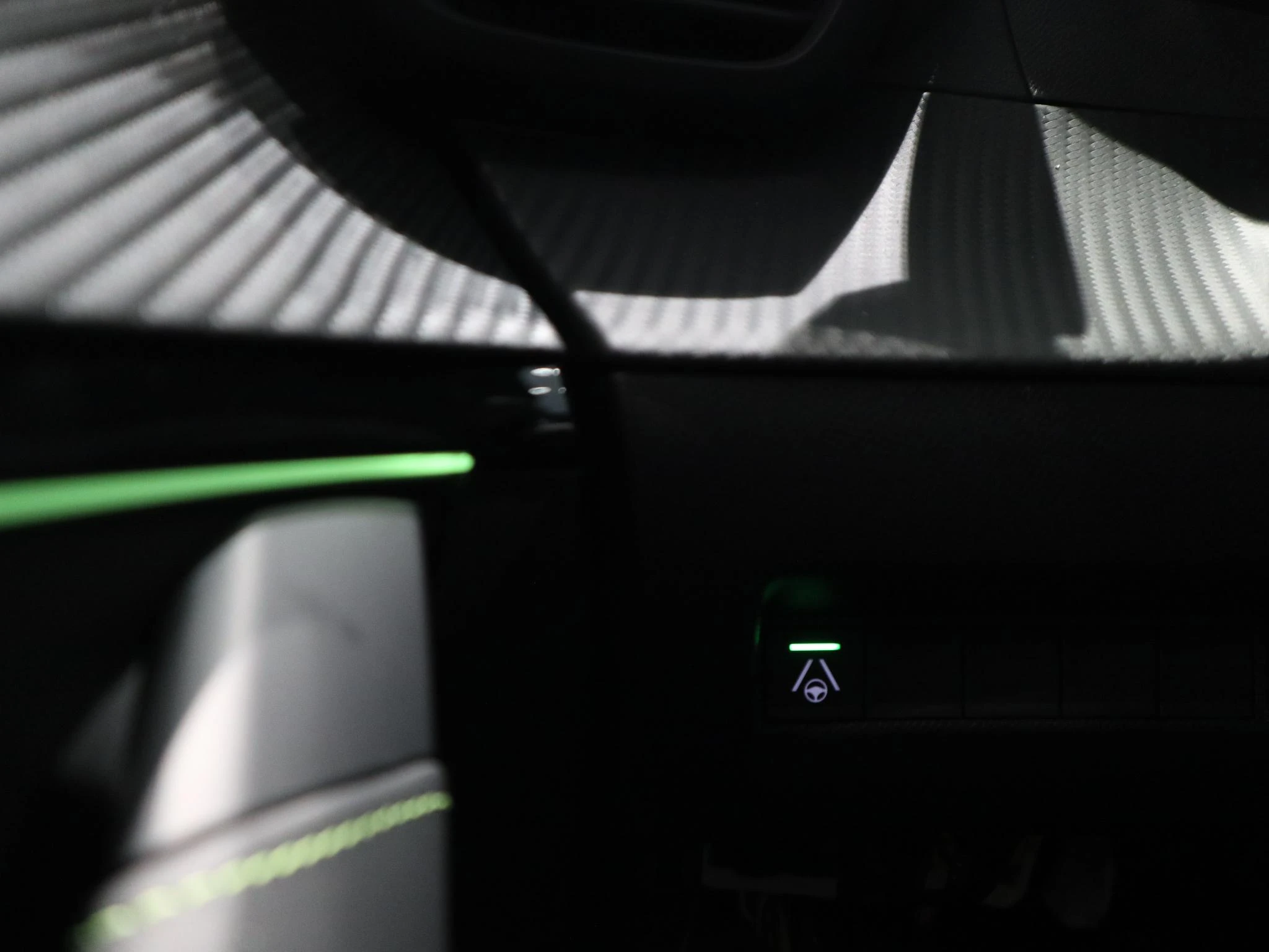 Peugeot-208-image-27