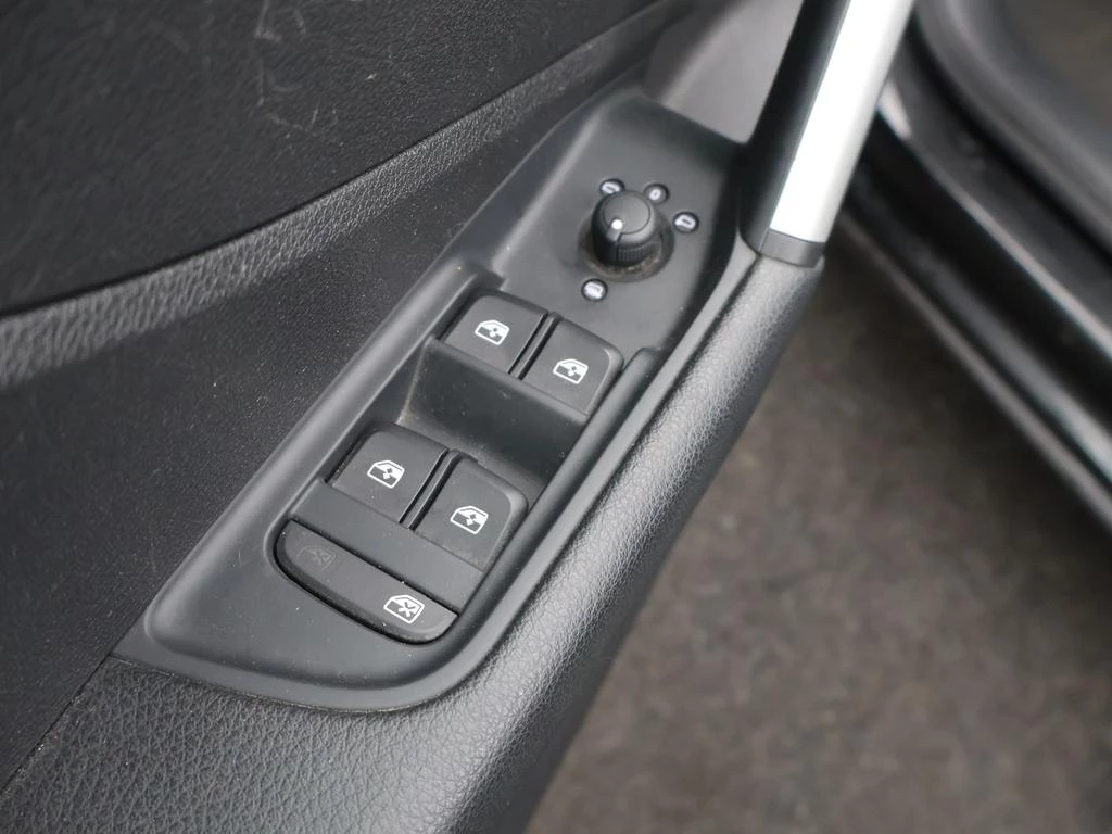 Audi Q2 Audi Q2 Business Edition Attraction 30TDI 116PK *AUTOMAAT*TREKHAAK*NAVI*CRUISE*VIRTUAL COCKPIT*...*