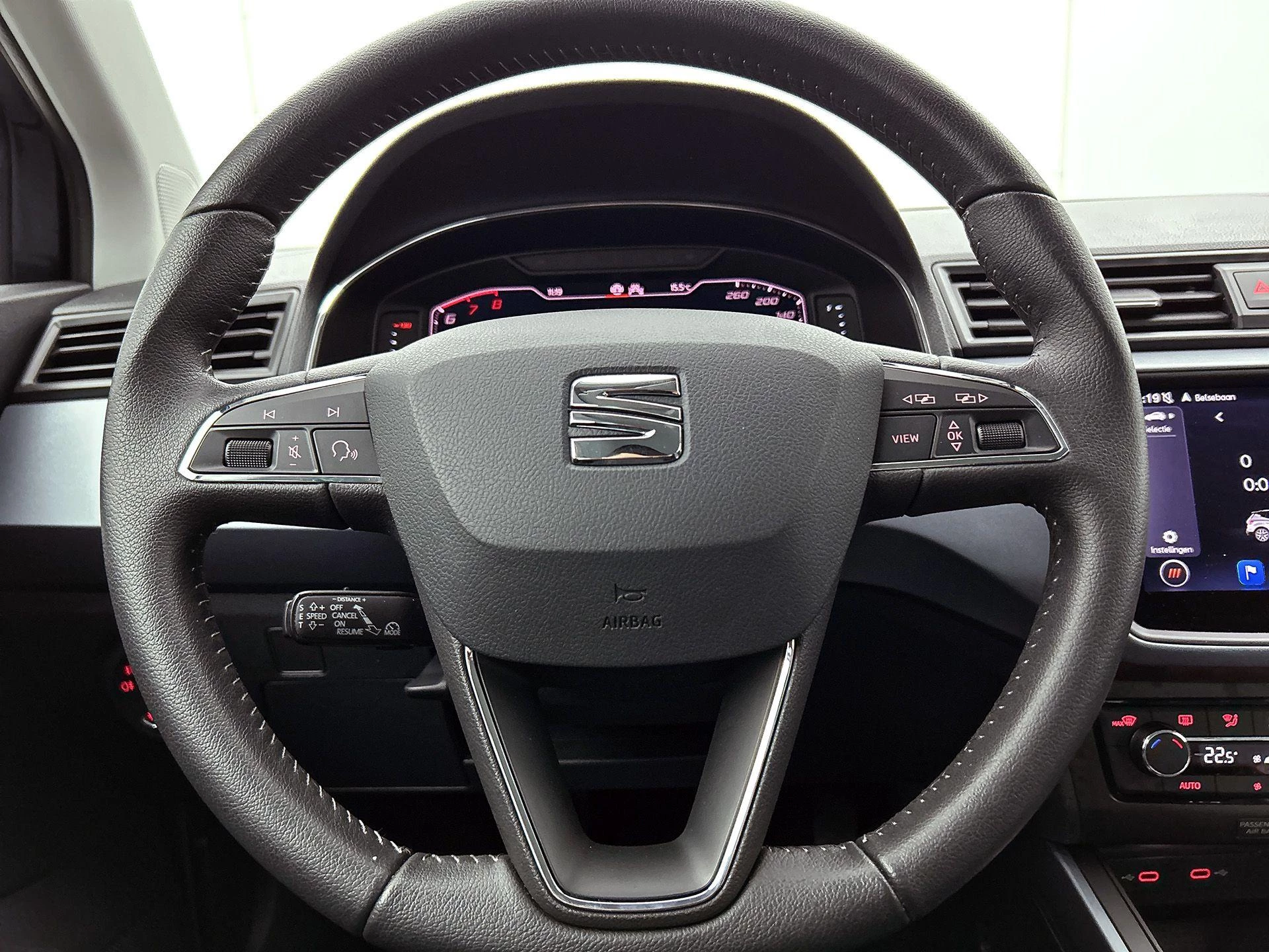 SEAT-Arona-image-26