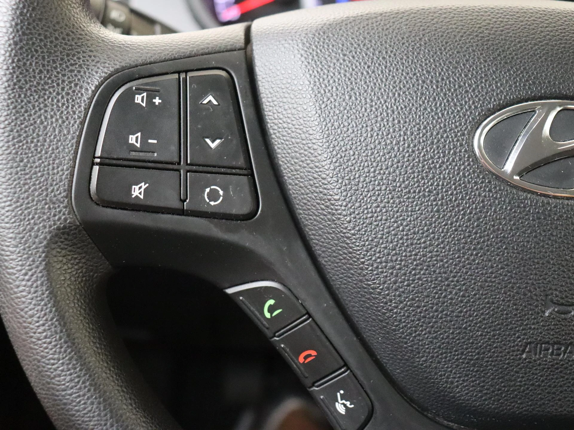 Hyundai-i10-image-12