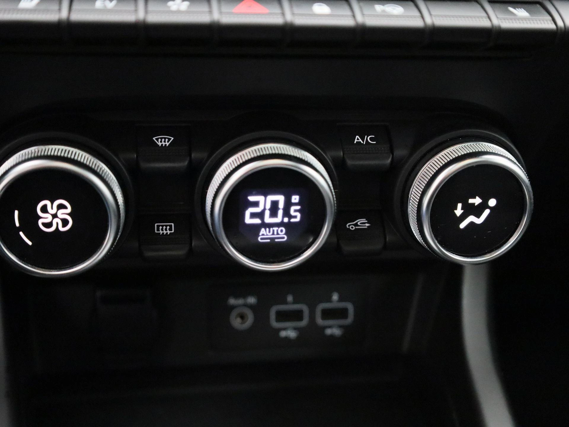 Renault Arkana 1.6 E-Tech hybrid 145 E-Tech engineered