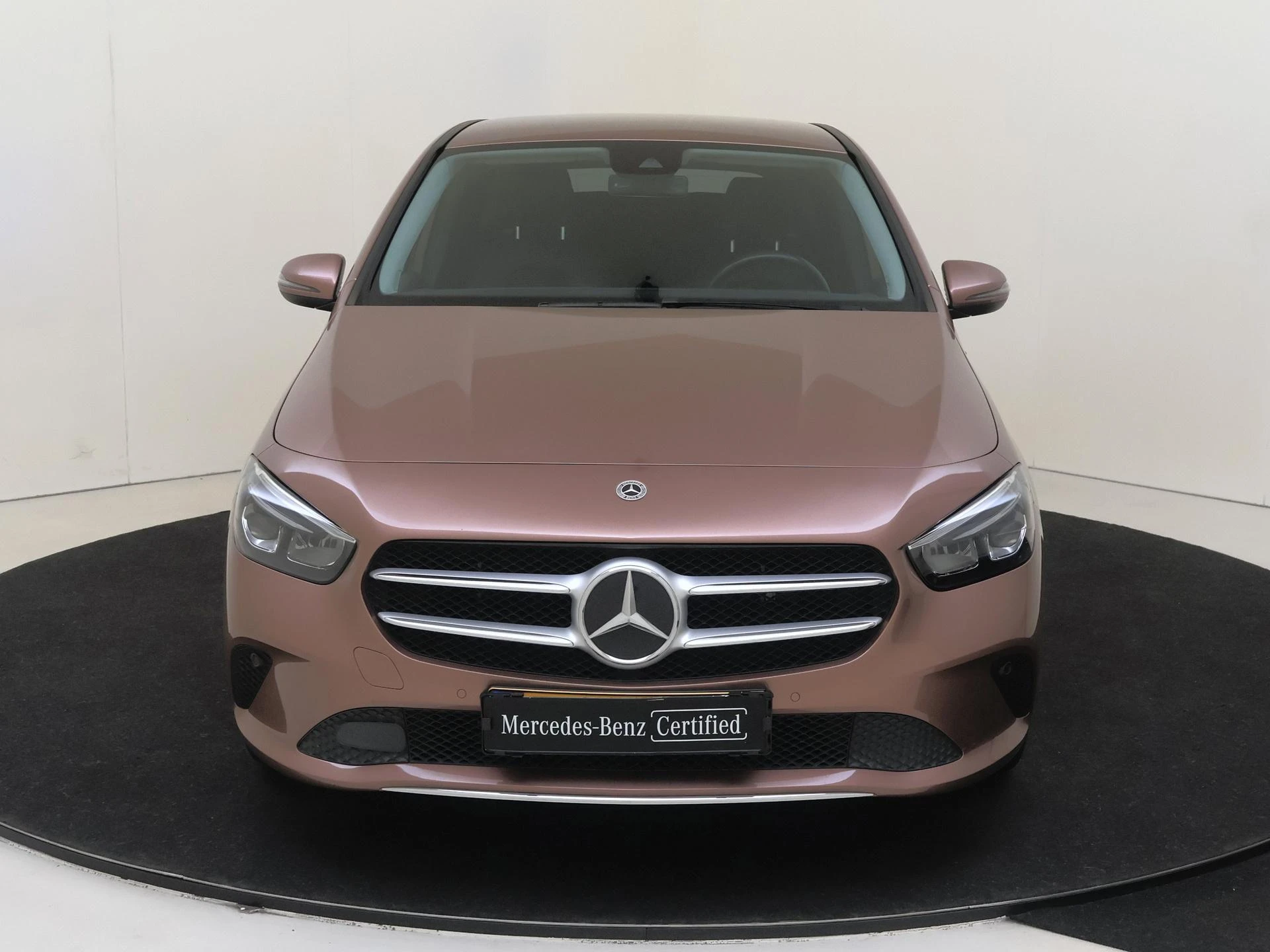 Mercedes-Benz-B-Klasse-image-7