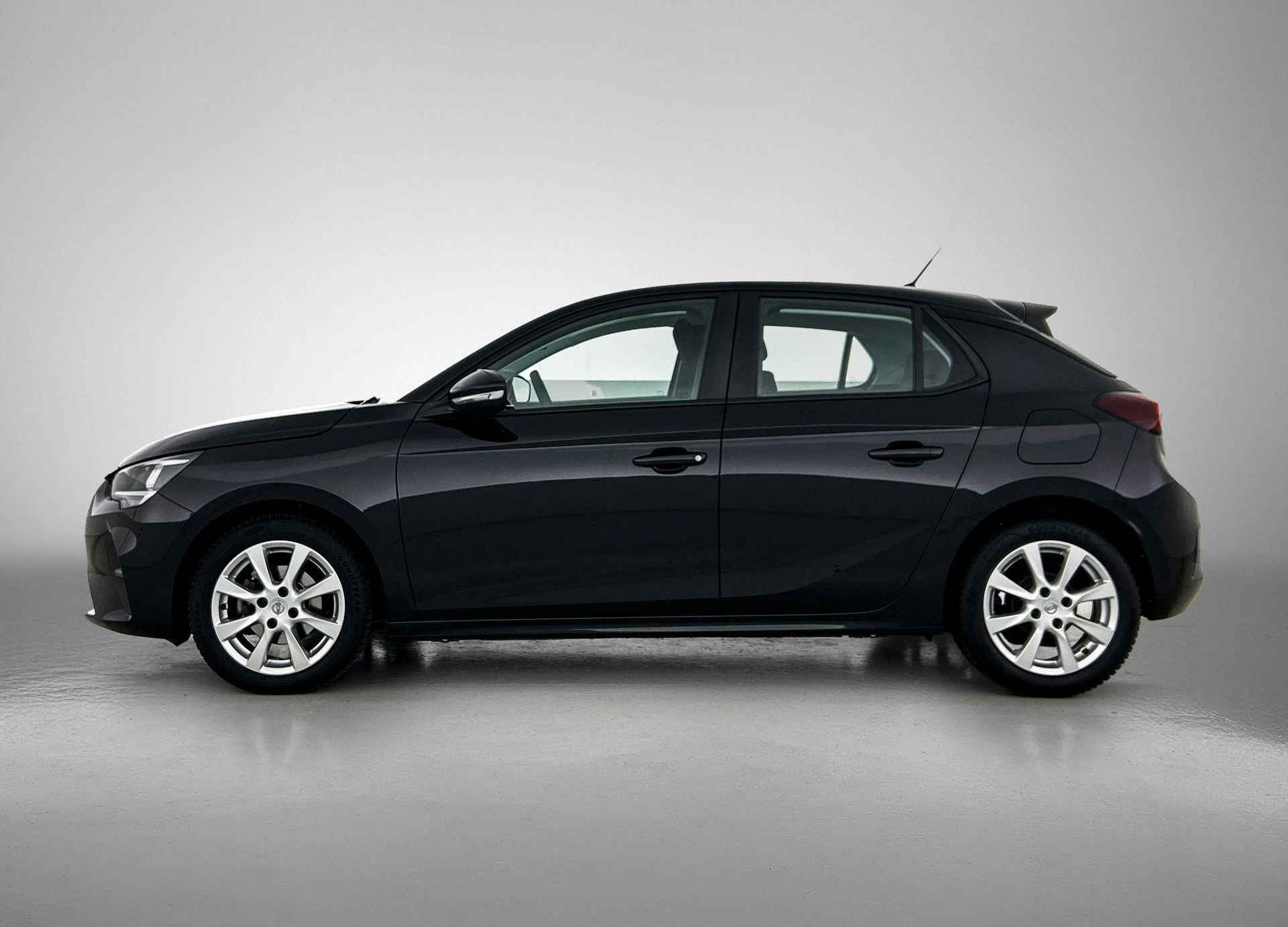 Opel-Corsa-image-1