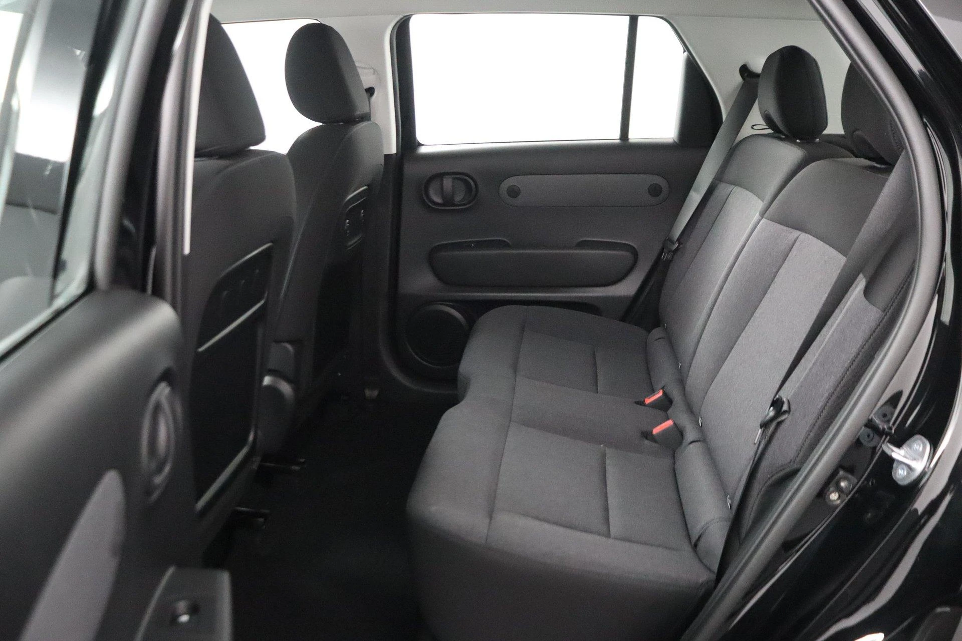 Hyundai-Inster-image-24