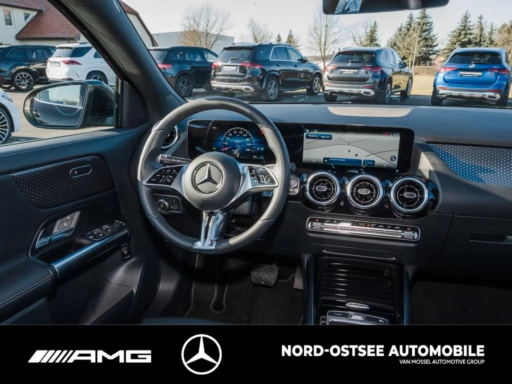 Mercedes-Benz GLA 200 PROGRESSIVE DISTRO NAVI AHK KAMERA SHZ ProgressiveC118 GLA 200 PROGRESSIVE DISTRO NAVI AHK KAMERA SHZ Progressive