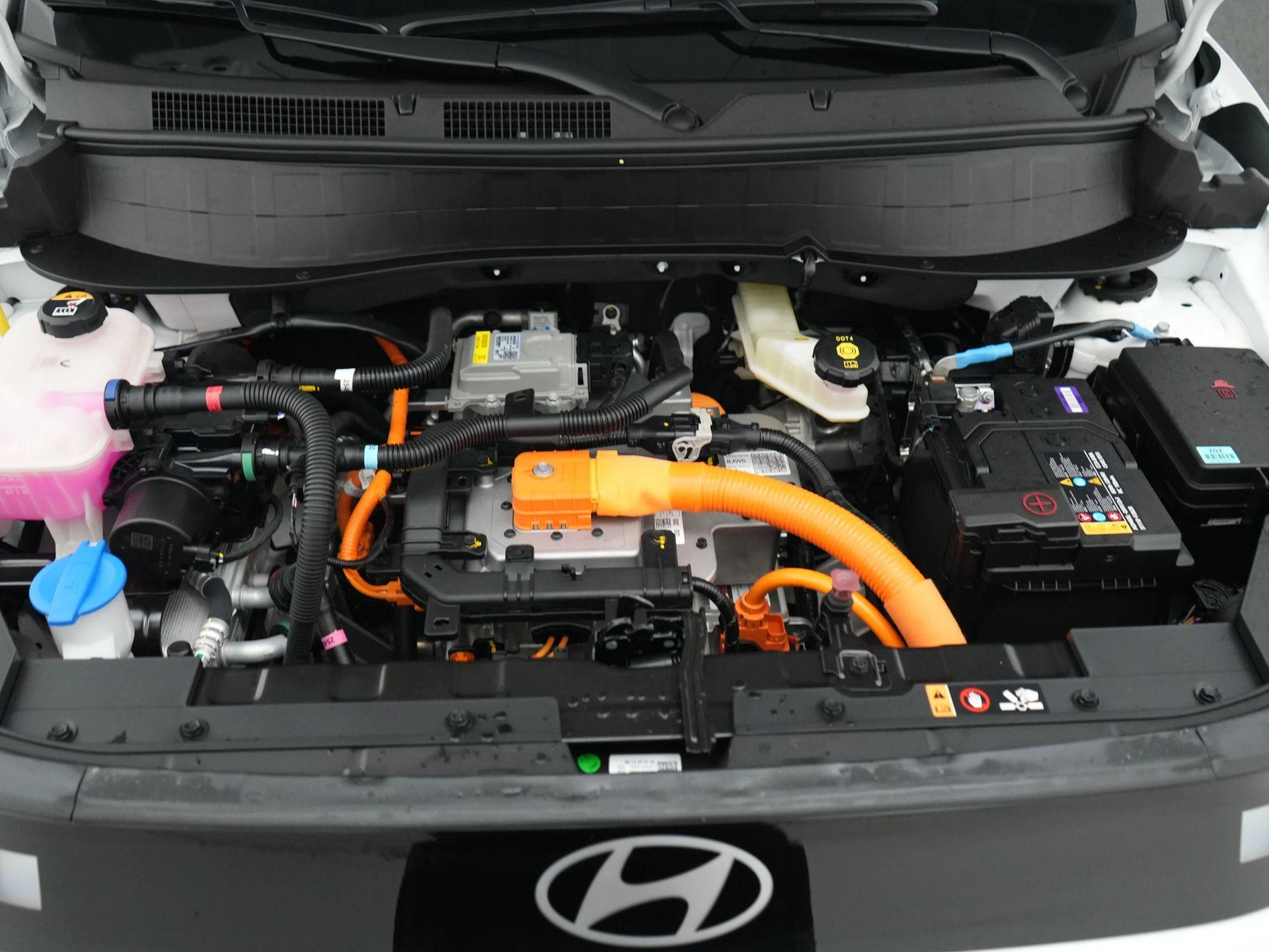 Hyundai-Inster-image-36