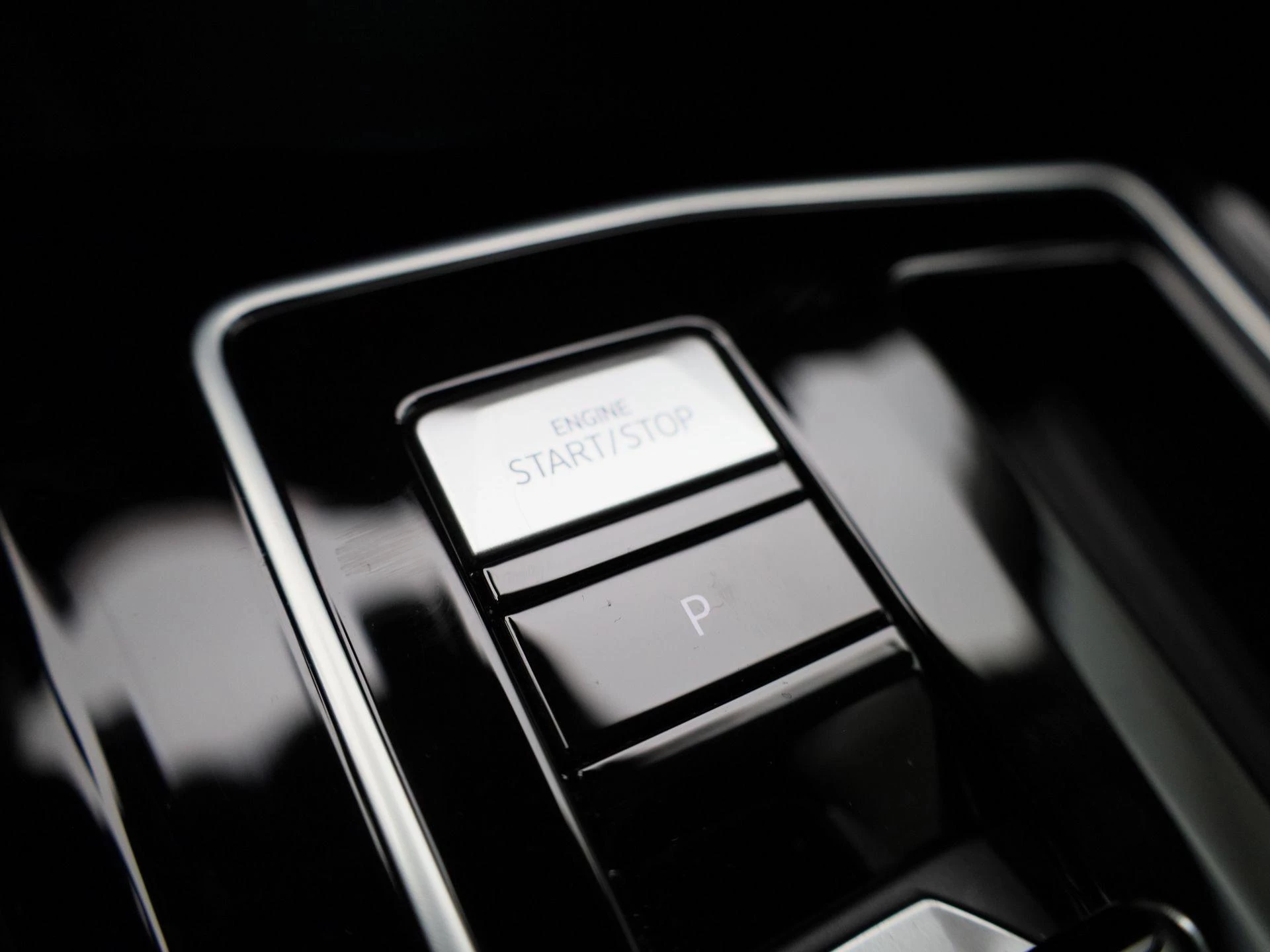 Volkswagen-Golf-image-31