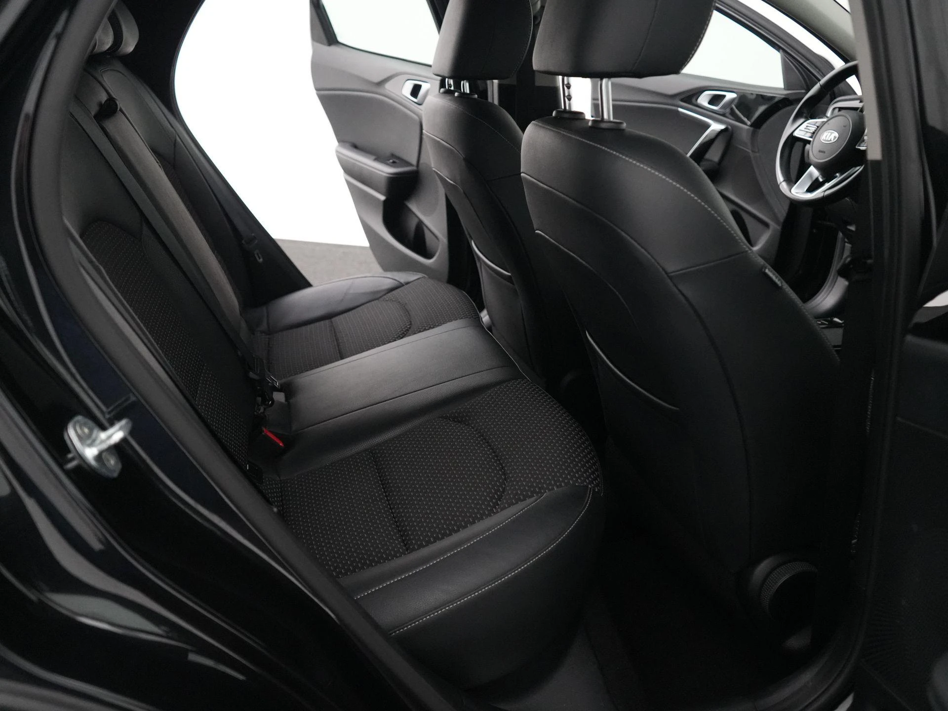Kia-XCeed-image-32
