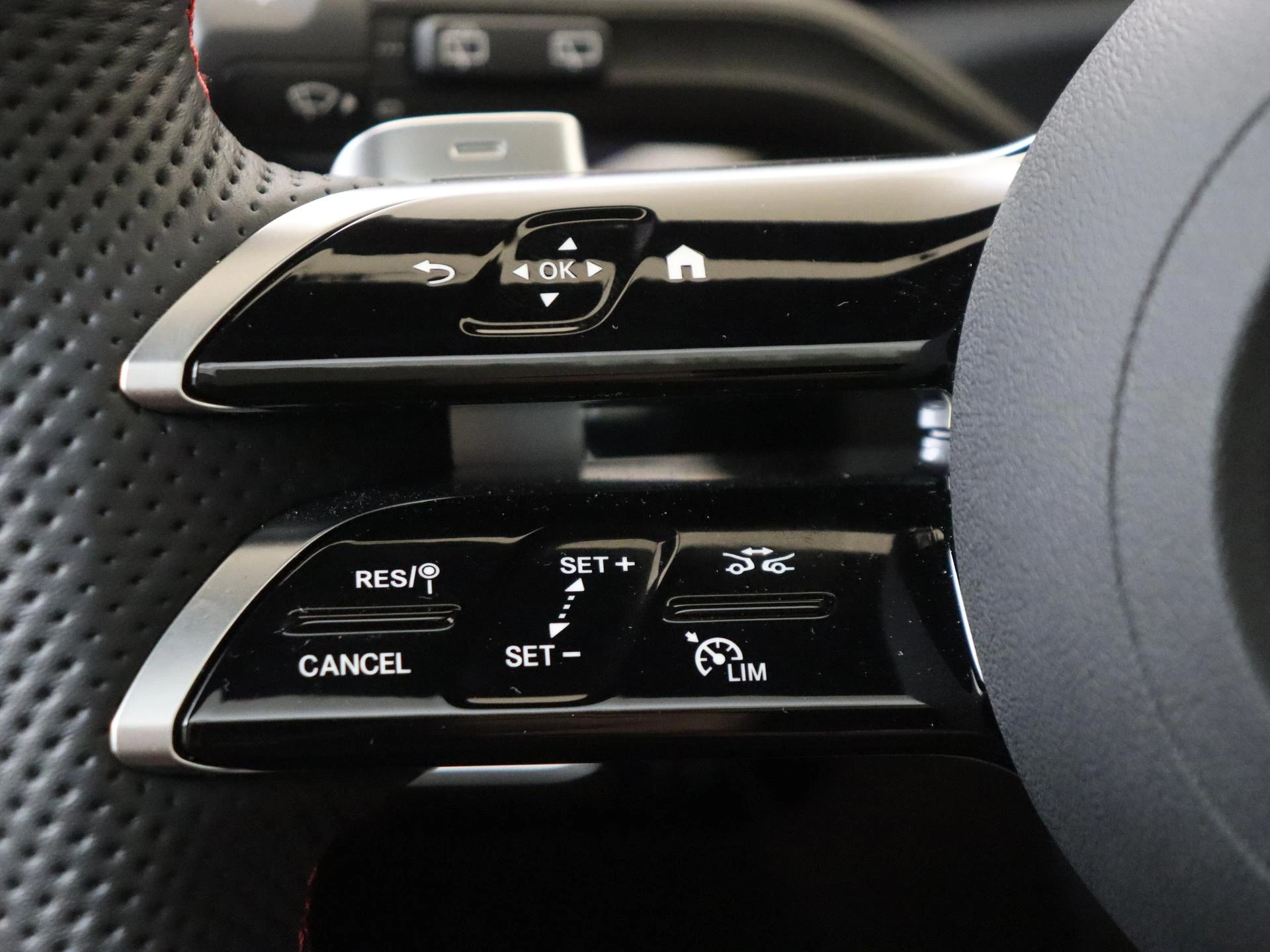 Mercedes-Benz CLA Shooting Brake 180 Star Edition AMG Line
