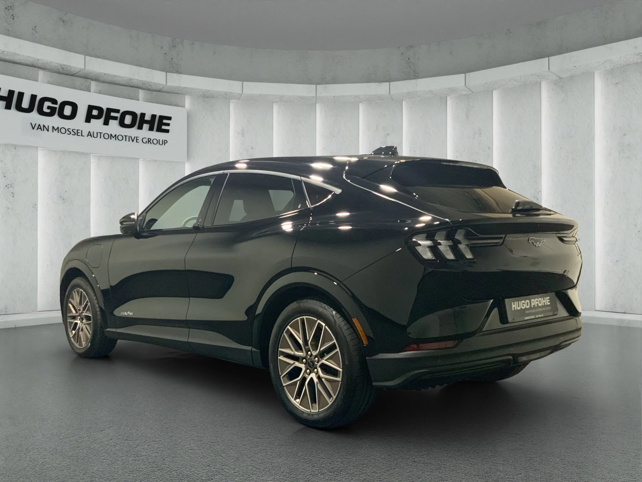 Ford-Mustang Mach-E-image-2