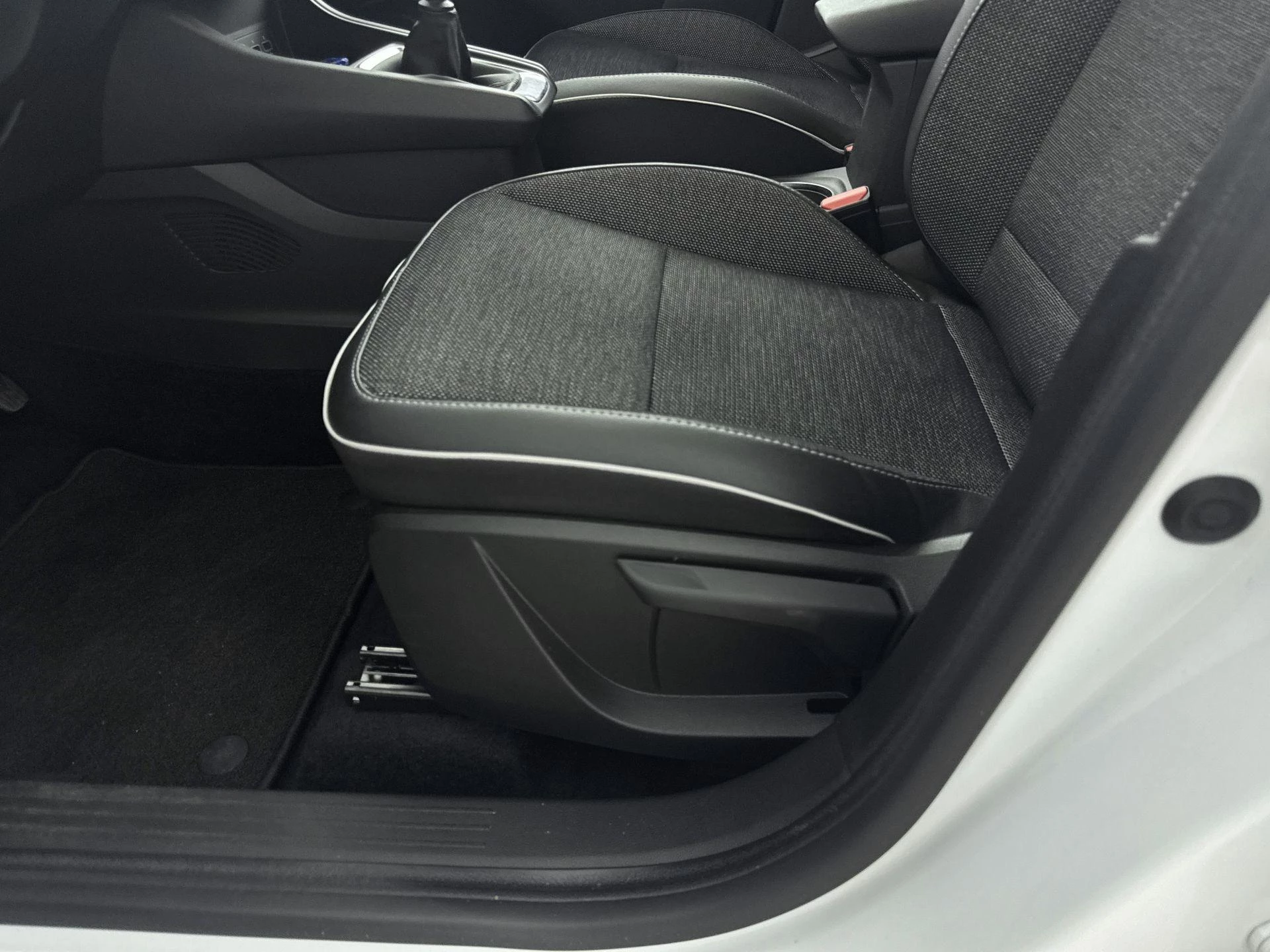 Renault Captur 1.3 mild hybrid 140Pk Techno