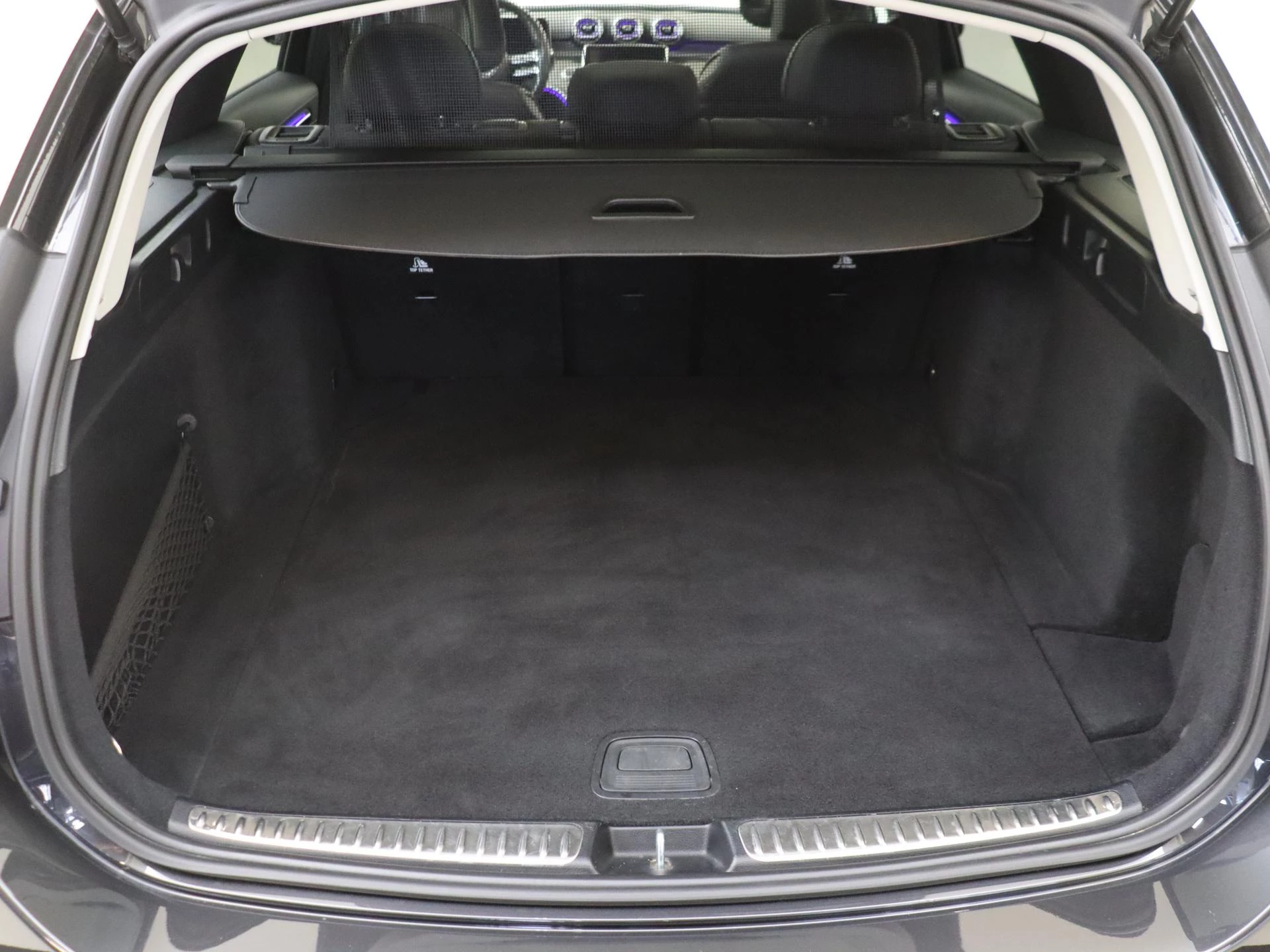 Mercedes-Benz-C-Klasse-image-30