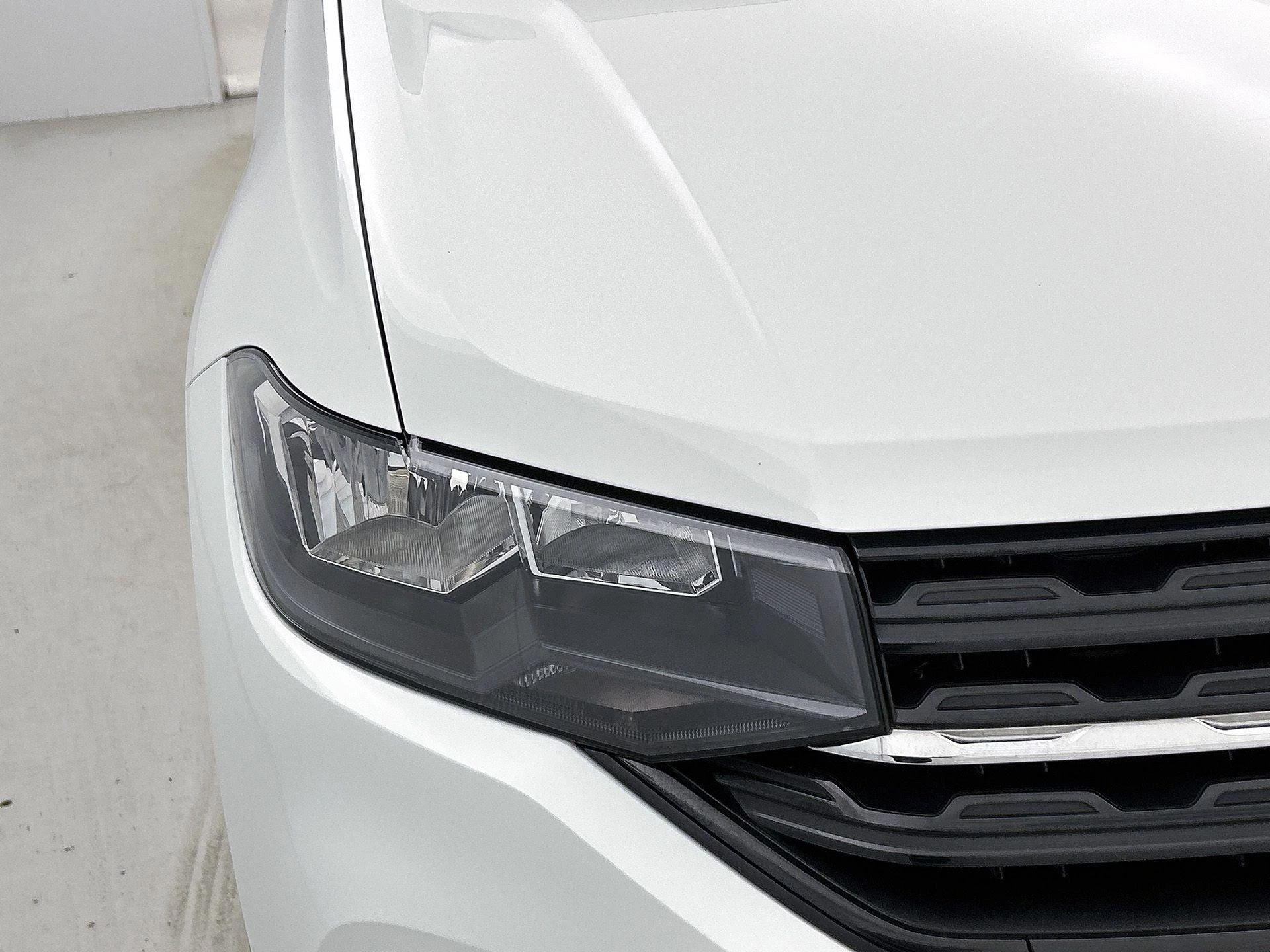 Volkswagen-T-Cross-image-12