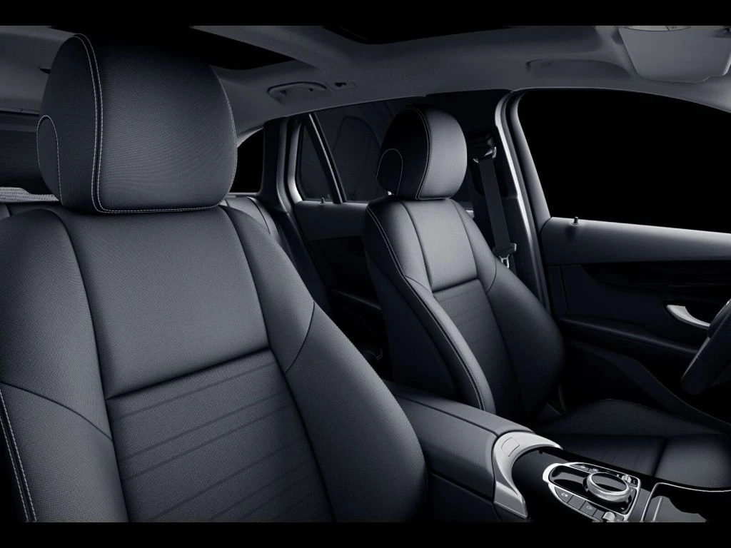 Mercedes-Benz-GLC 220 d-image-9