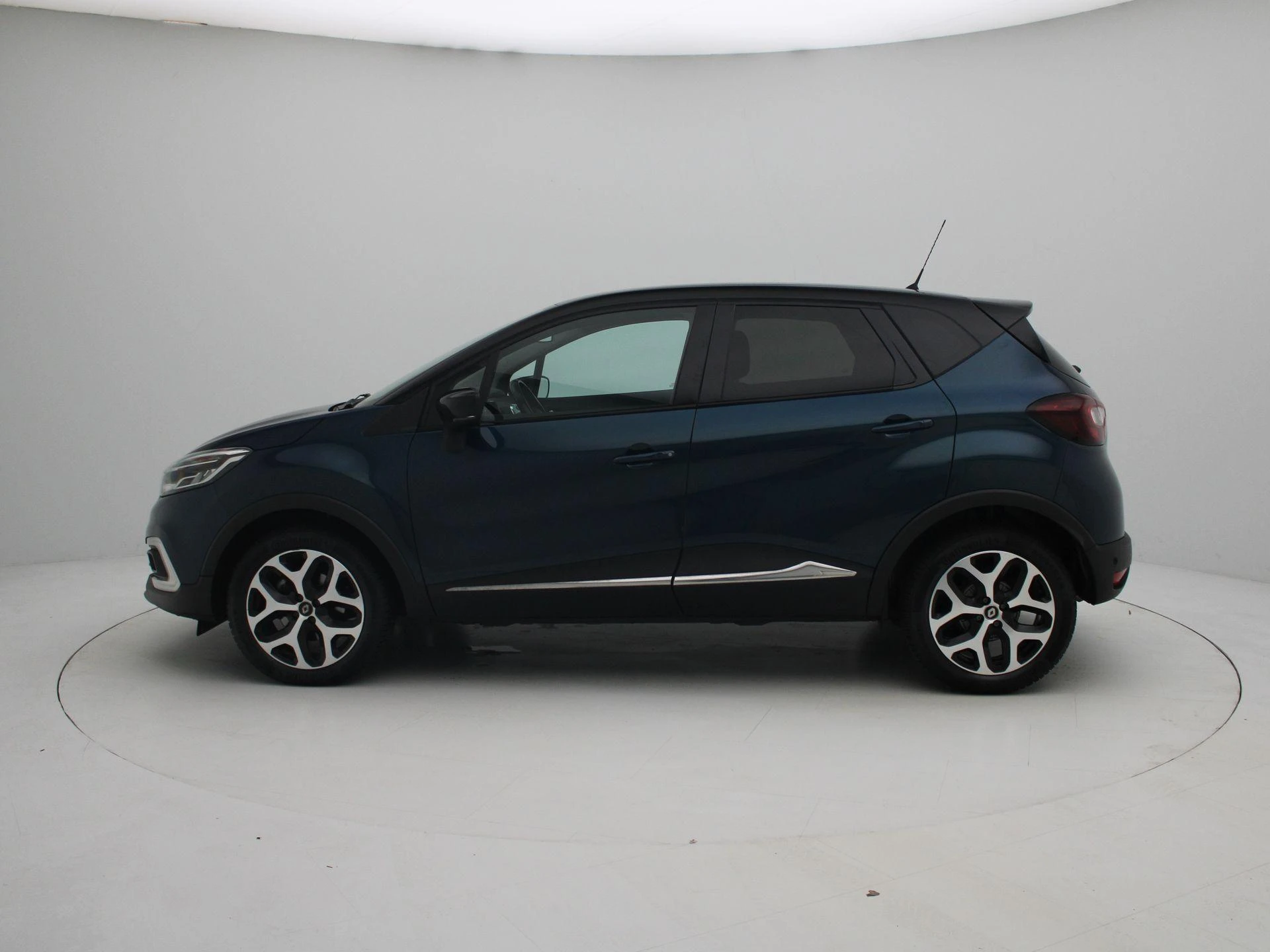 Renault-Captur-image-3