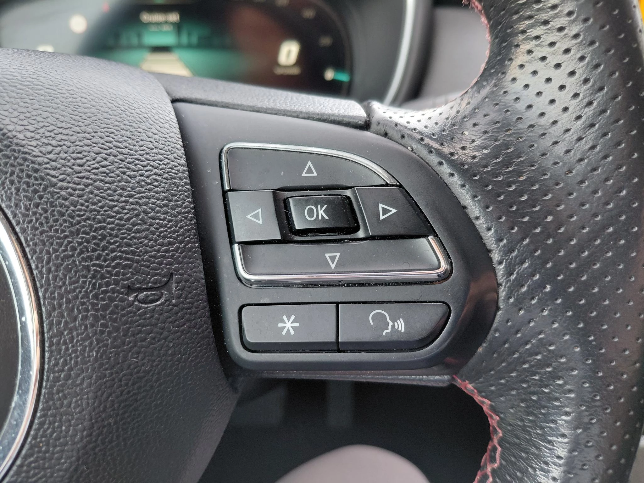 MG EHS 1.5 TGDI Edition1