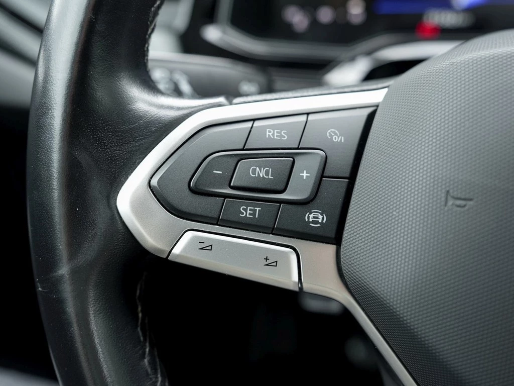Volkswagen-Polo-image-16