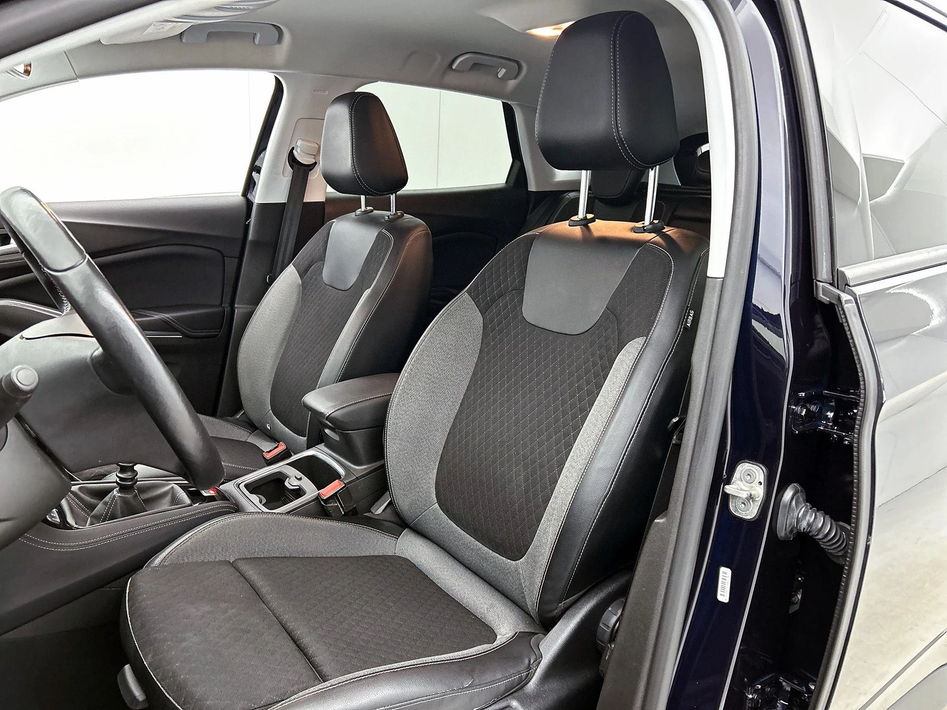 Opel-Grandland X-image-45