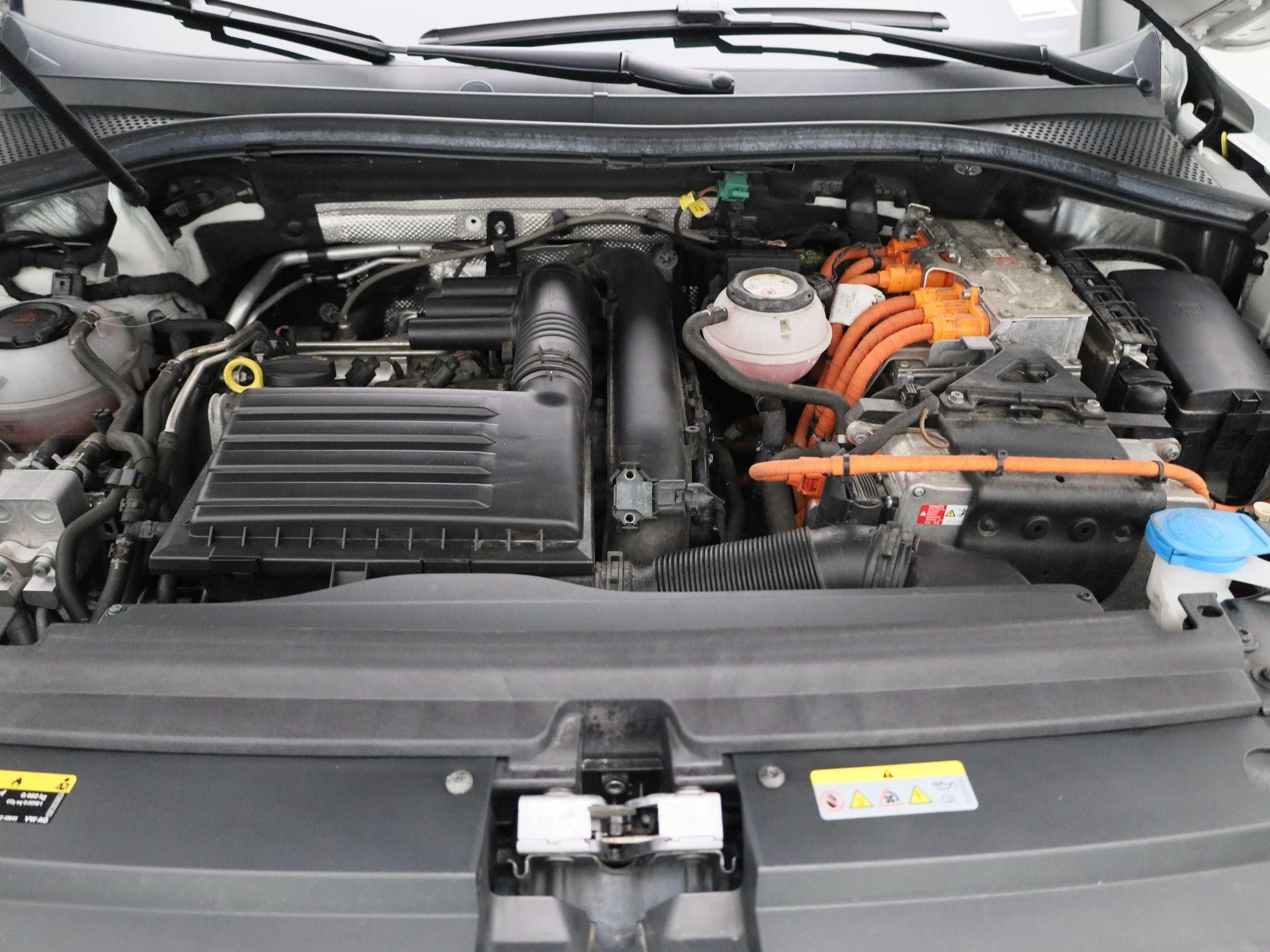 Volkswagen-Tiguan-image-35