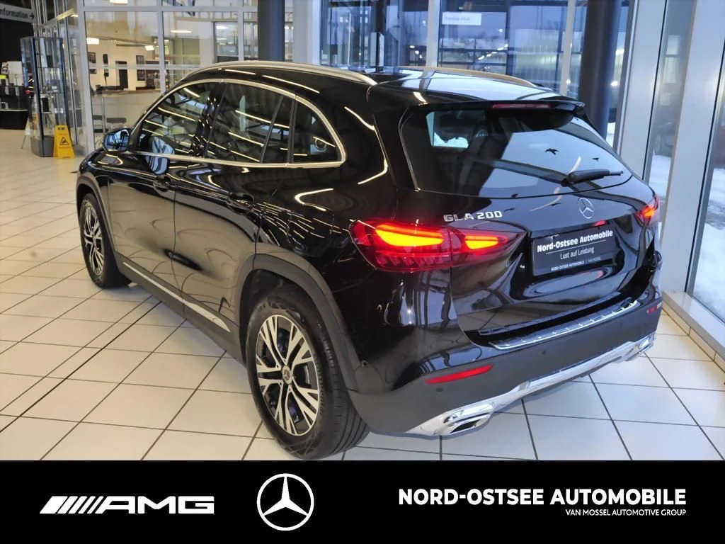 Mercedes-Benz GLA 200 PROGRESSIVE AHK MBUX SHZ LED ProgressiveH247 GLA 200 PROGRESSIVE AHK MBUX SHZ LED Progressive