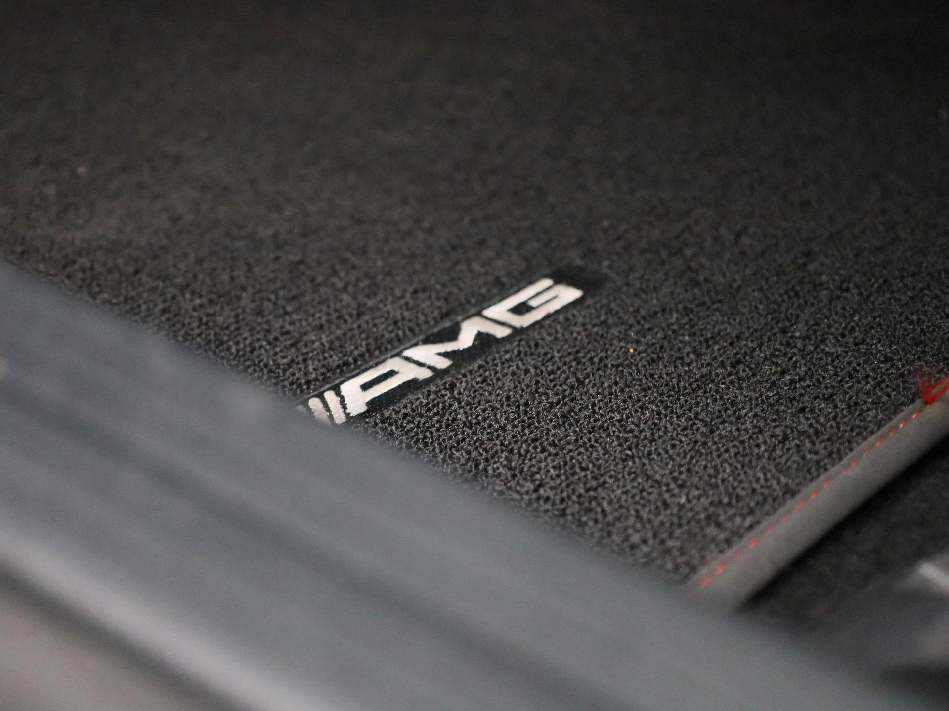 Mercedes-Benz-CLA-image-31