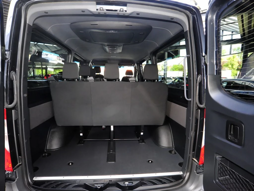 Mercedes-Benz-Sprinter 317-image-16
