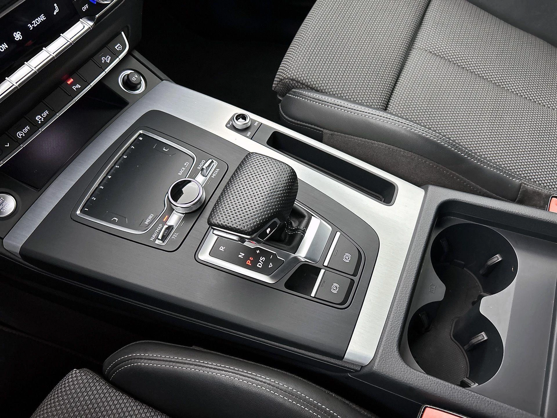 Audi-Q5-image-25