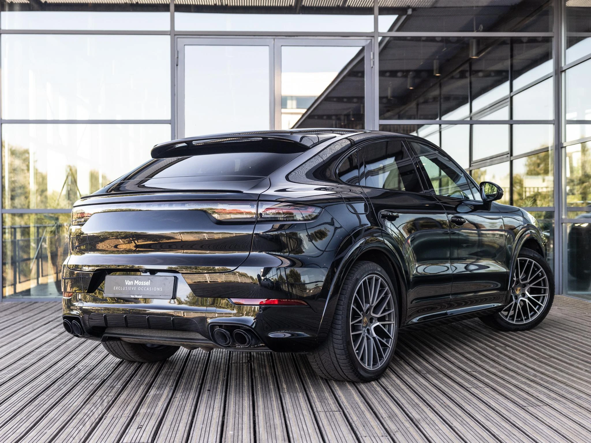 Porsche-Cayenne-image-5