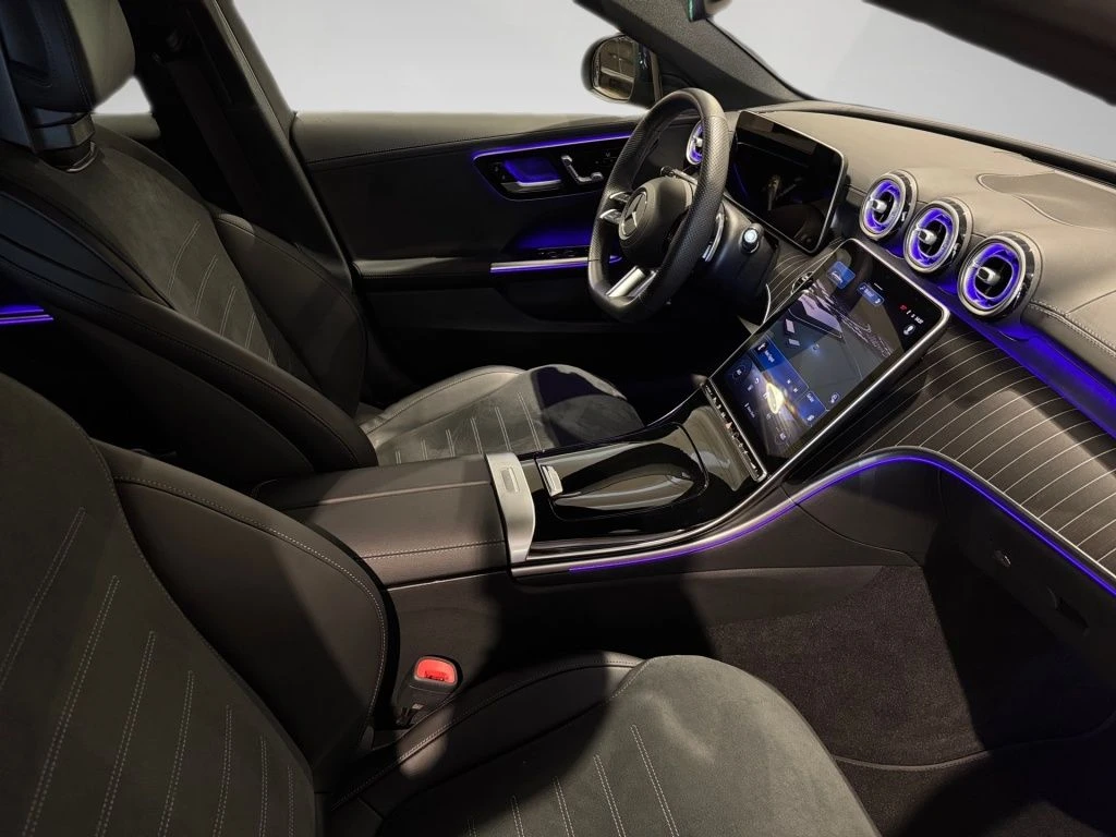Mercedes-Benz-C-Klasse 300-image-15