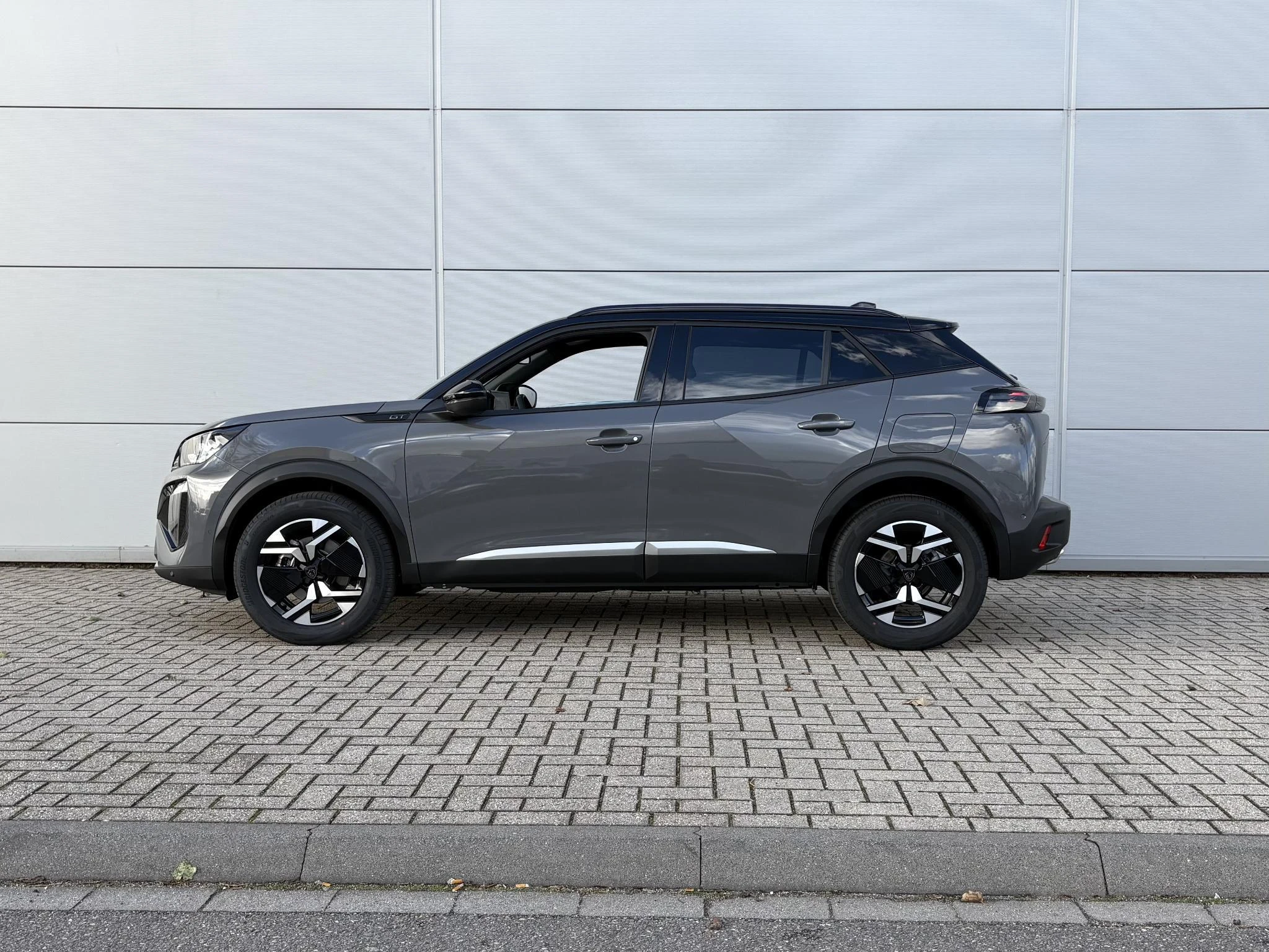 Peugeot-2008-image-7