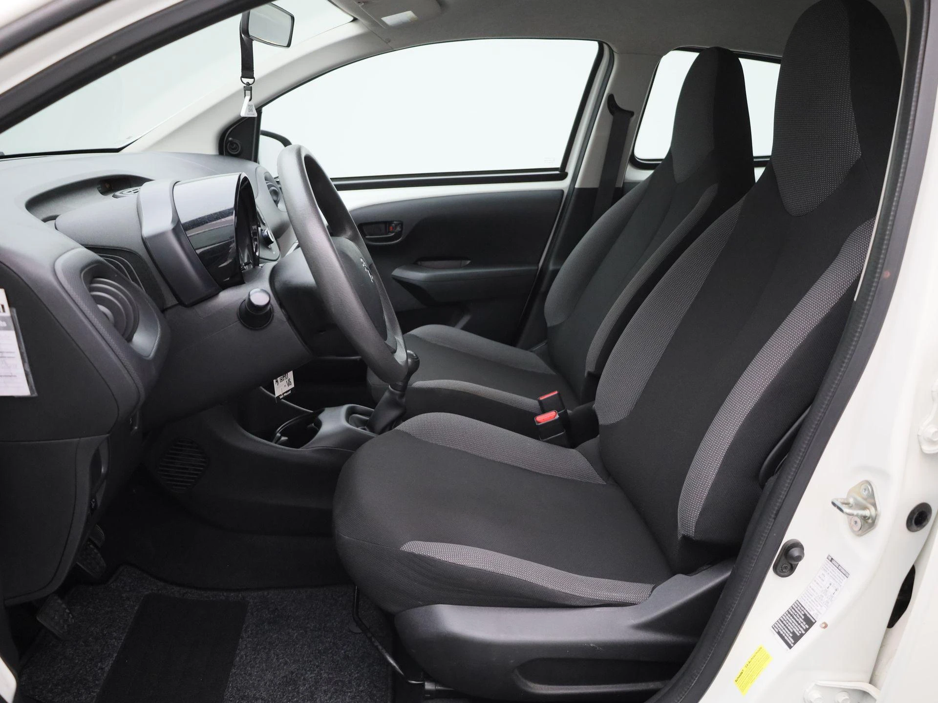 Peugeot-108-image-9
