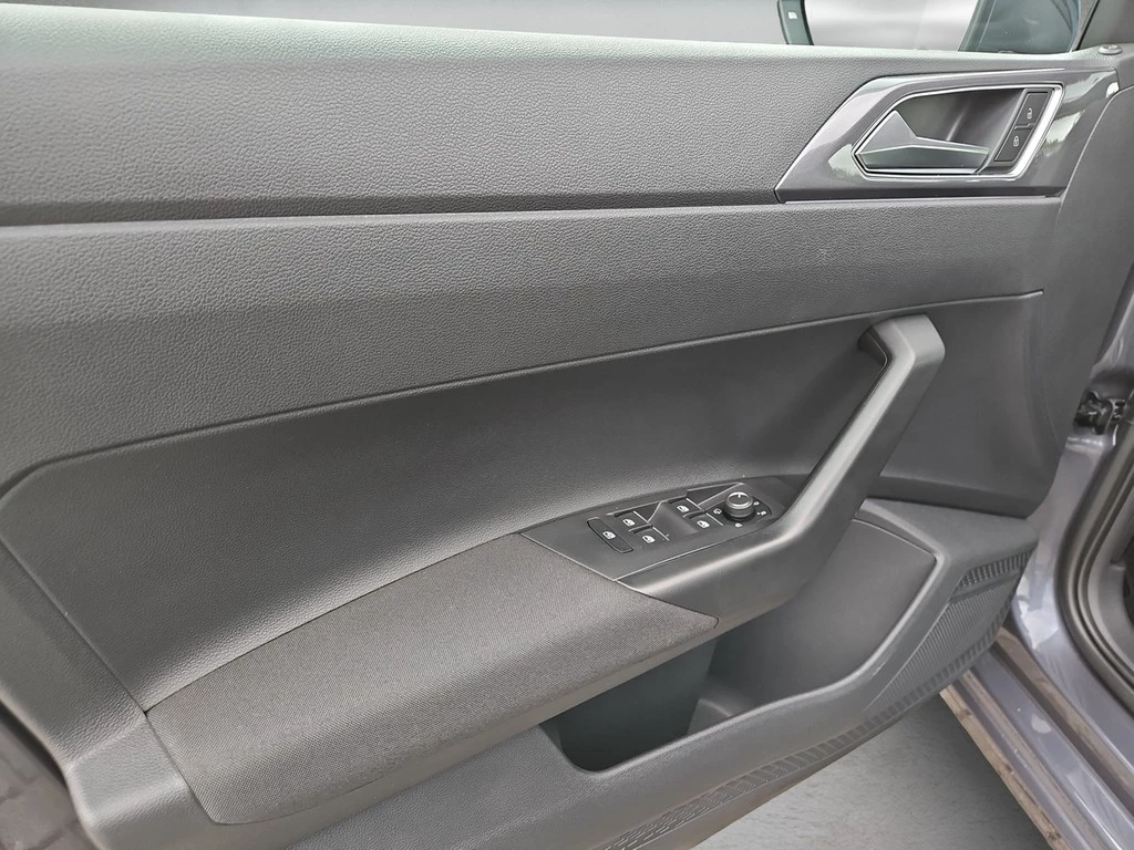 Volkswagen Polo VI 1.0 TSI DSG Style *Navi*Kamera*AHK*