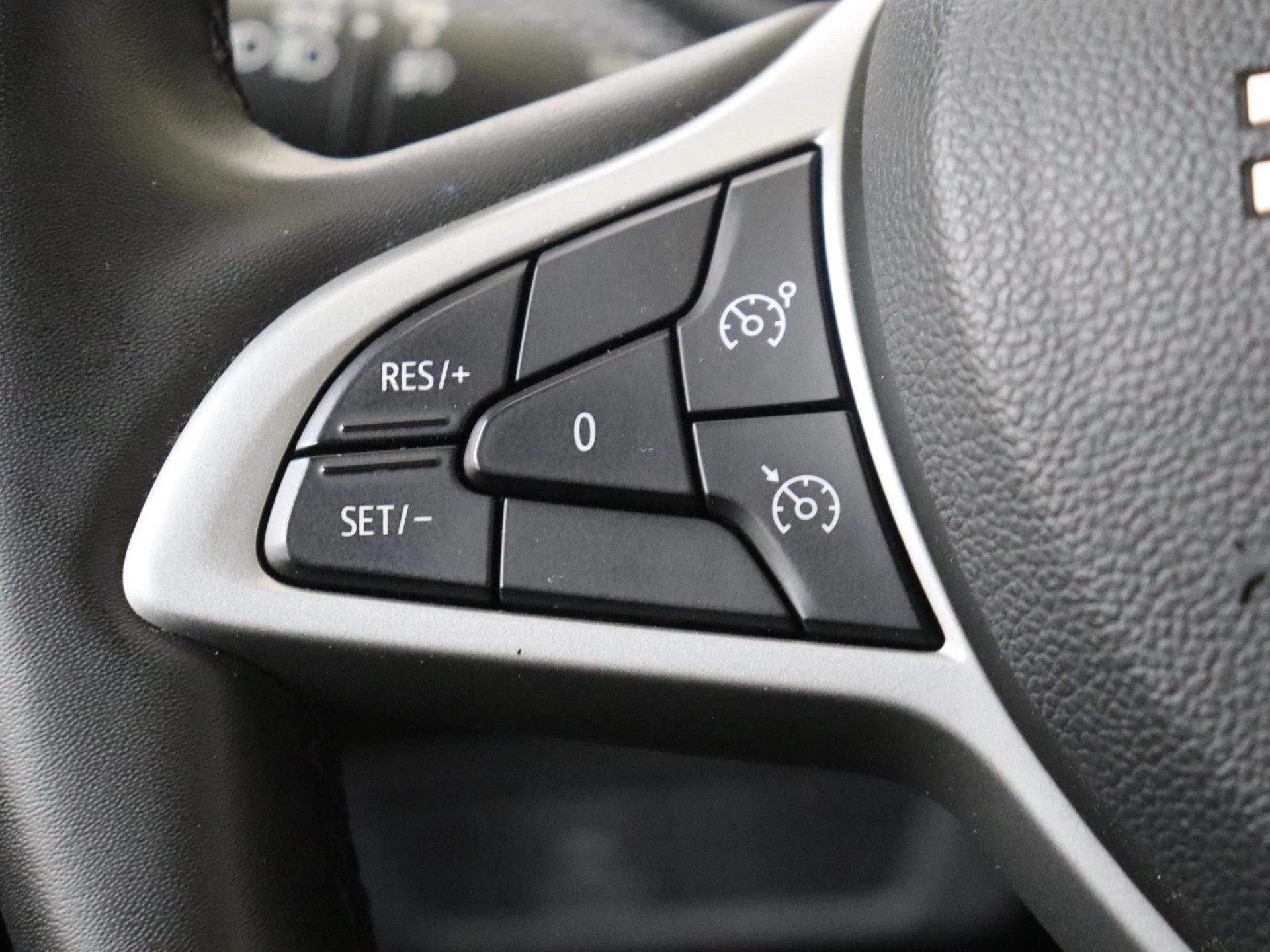 Dacia-Sandero Stepway-image-12