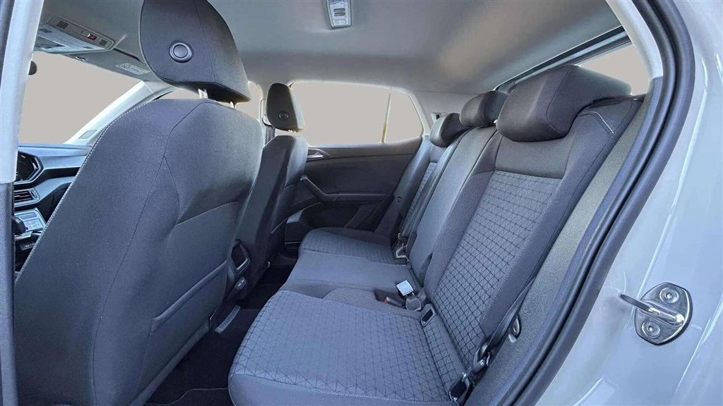 Volkswagen-T-Cross-image-17