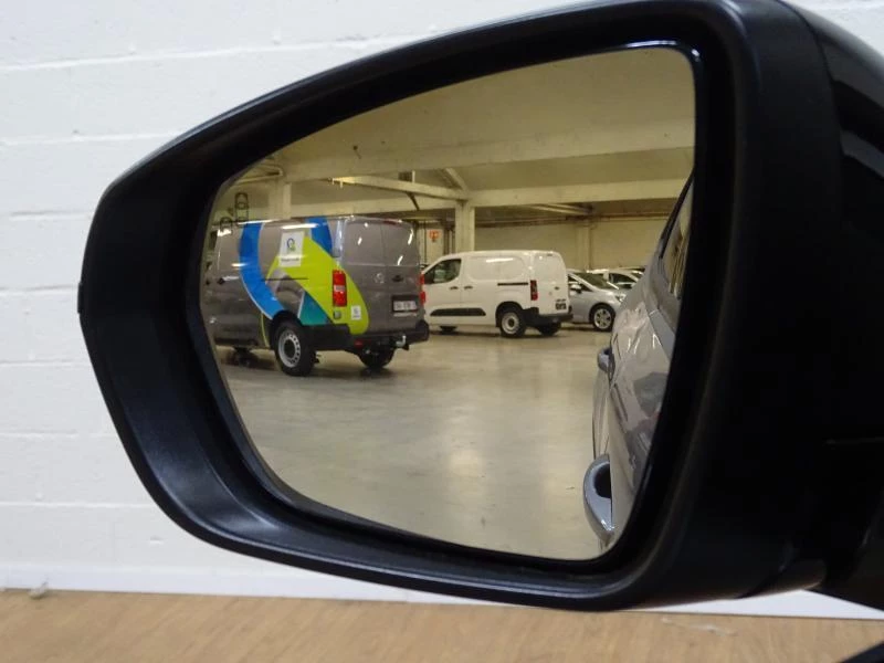 Opel-Grandland X-image-15