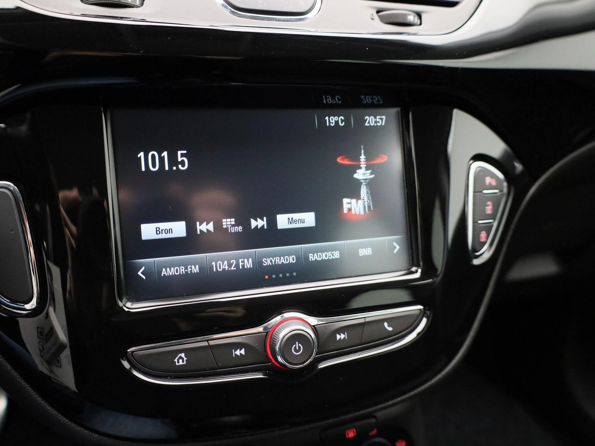 Opel-Corsa-image-13