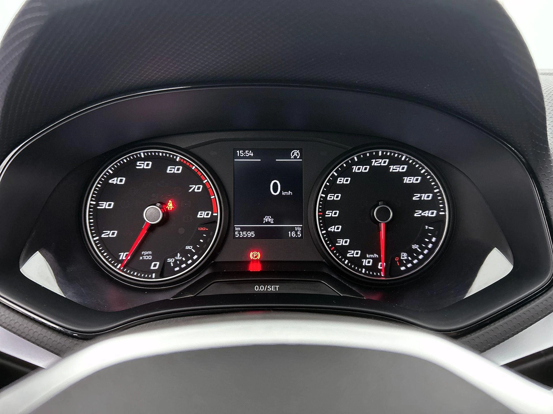 SEAT-Arona-image-10
