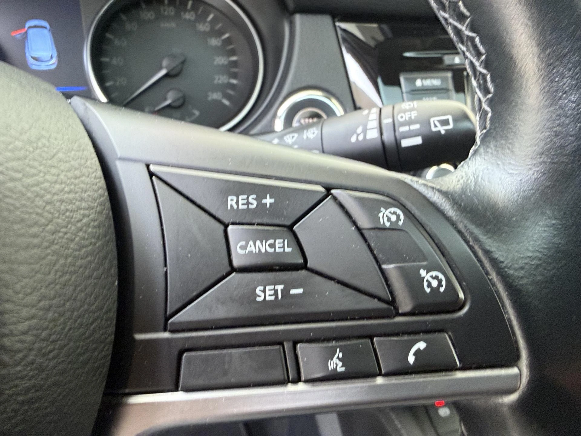 Nissan QASHQAI 1.3 DIG-T Premium Edition 140PK