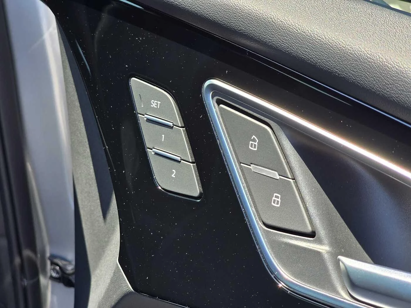 Audi-Q4 e-tron-image-40