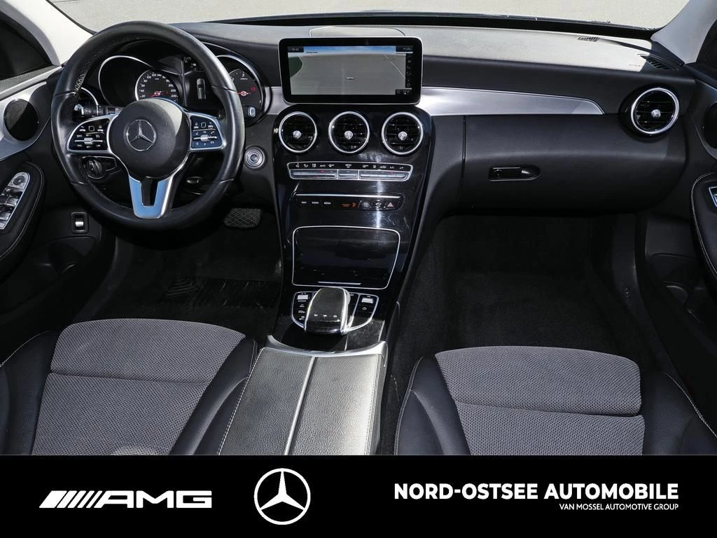 Mercedes-Benz C-Klasse 300 T de AVANTGARDE NAVI AHK 360 LED SITZH AVANTGARDE