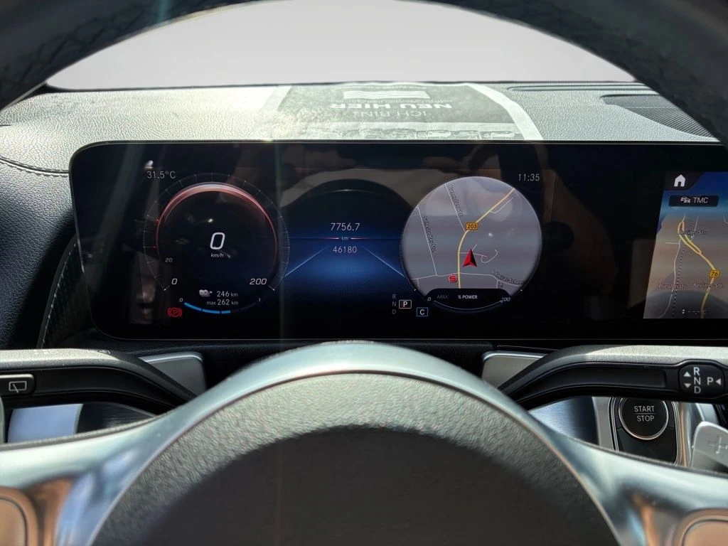 Mercedes-Benz-EQB 300-image-6