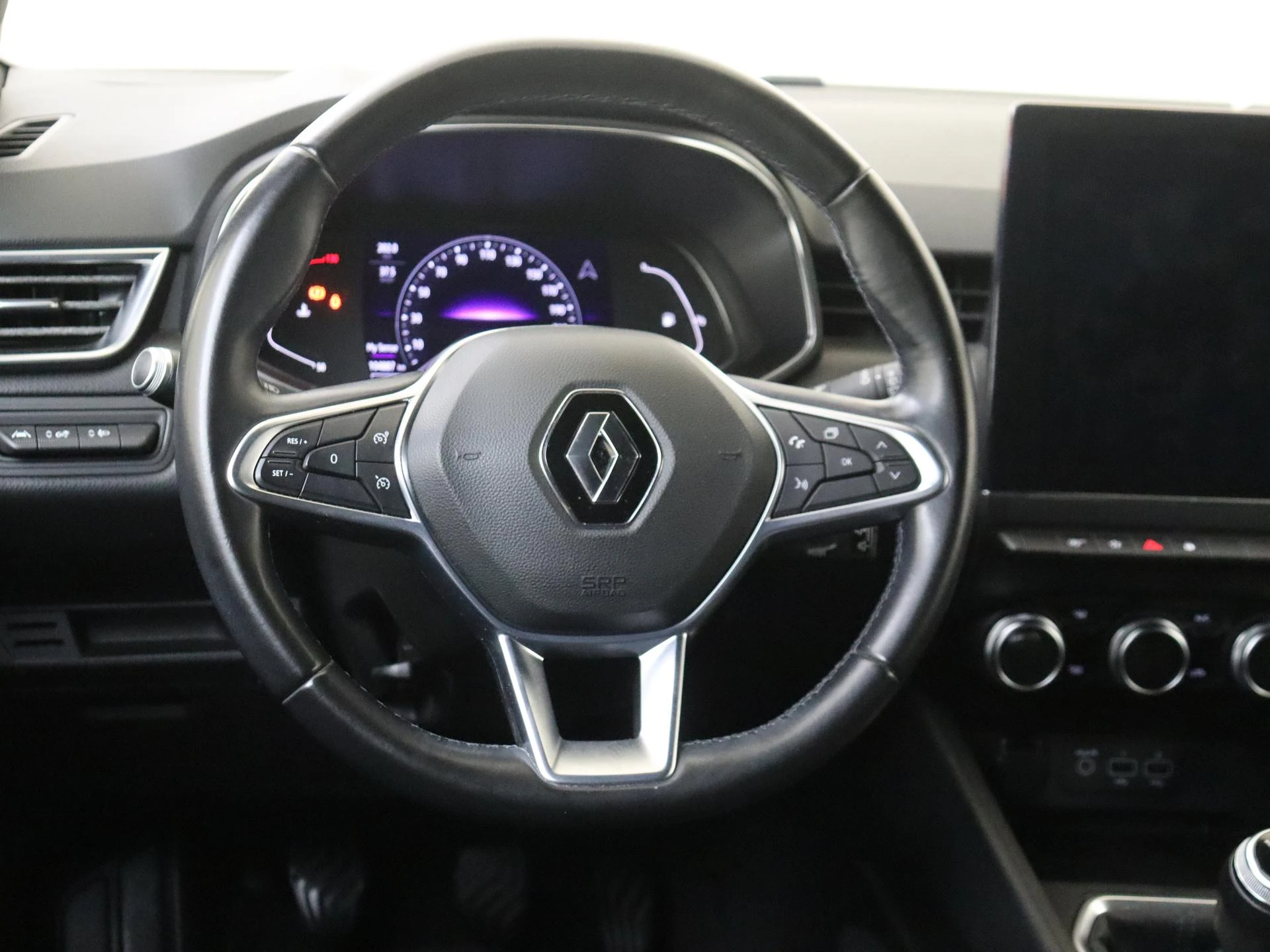 Renault-Clio-image-9