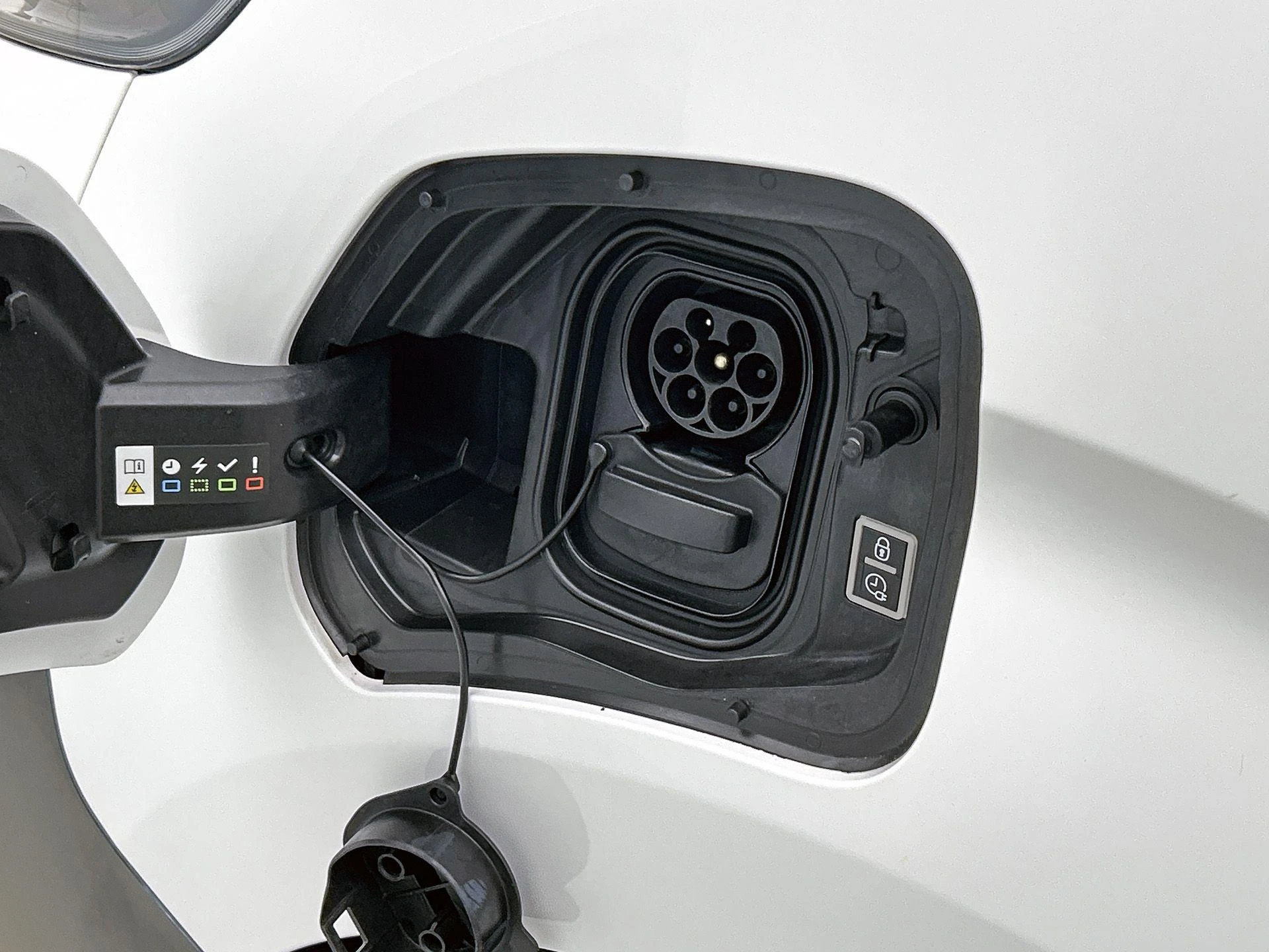 Opel-Vivaro-e-image-7