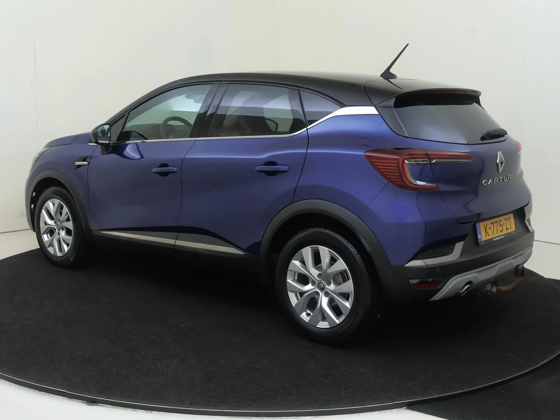 Renault-Captur-image-2