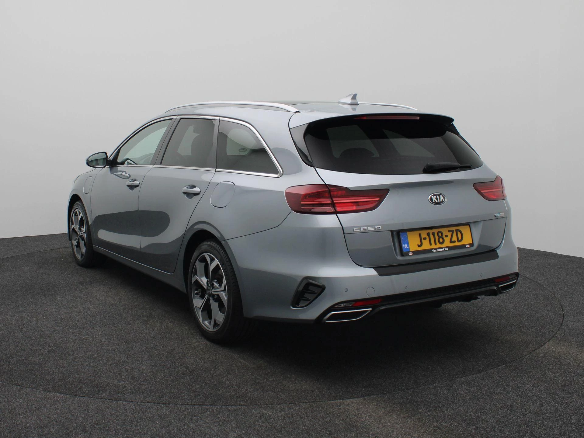Kia-Ceed Sportswagon-image-3