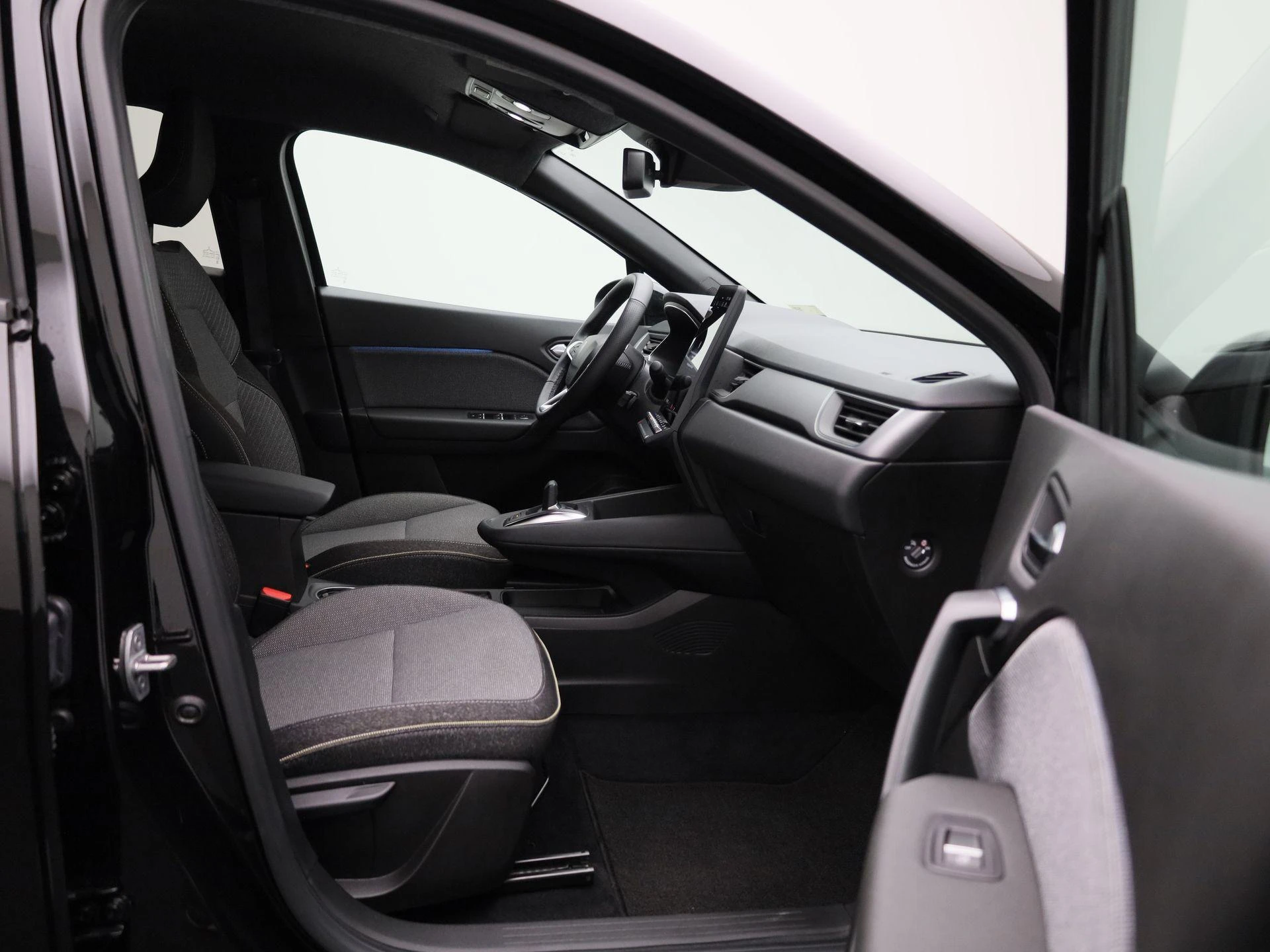 Renault-Captur-image-30