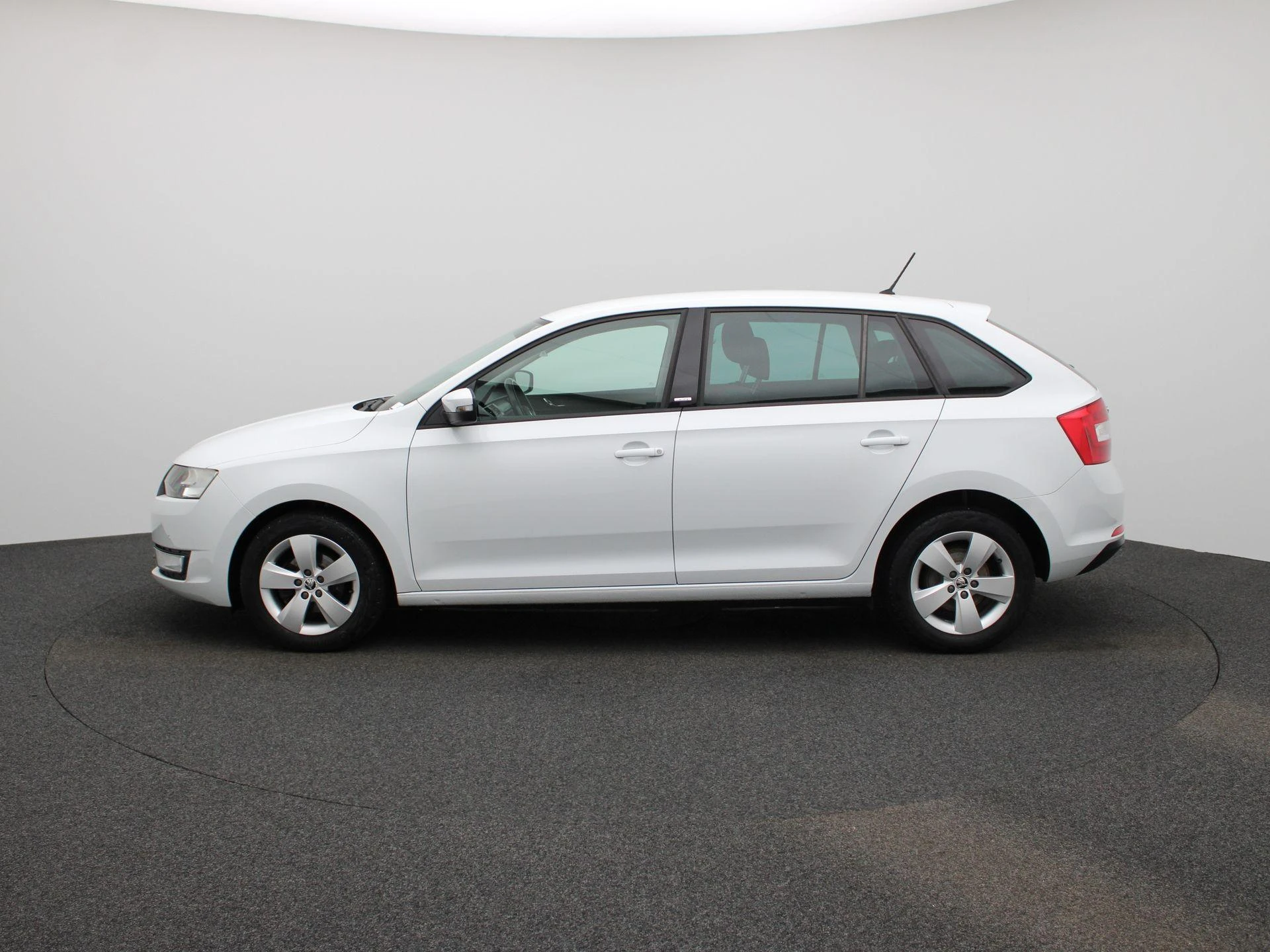 Škoda-Rapid-image-3