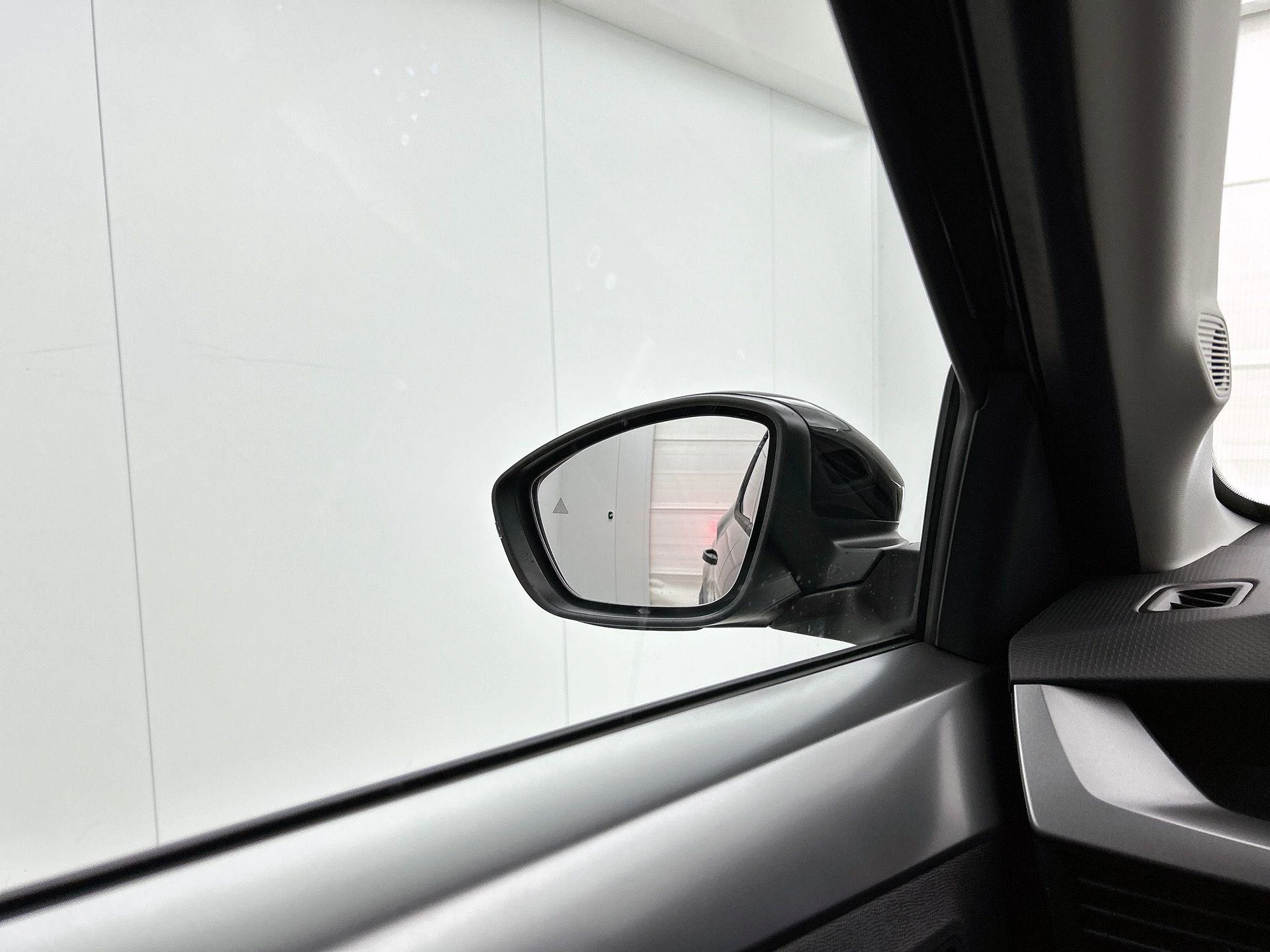 Opel-Frontera-image-19