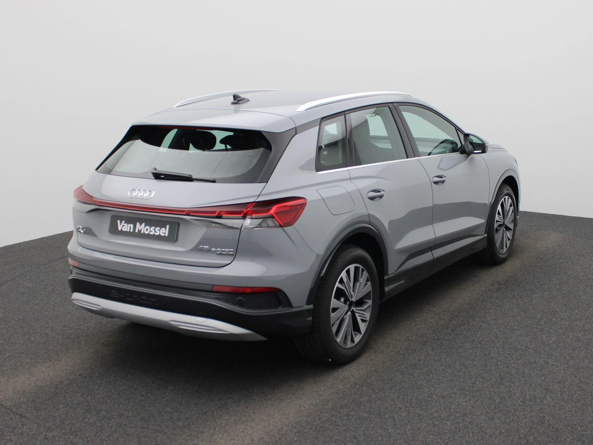 Audi-Q4 e-tron-image-58